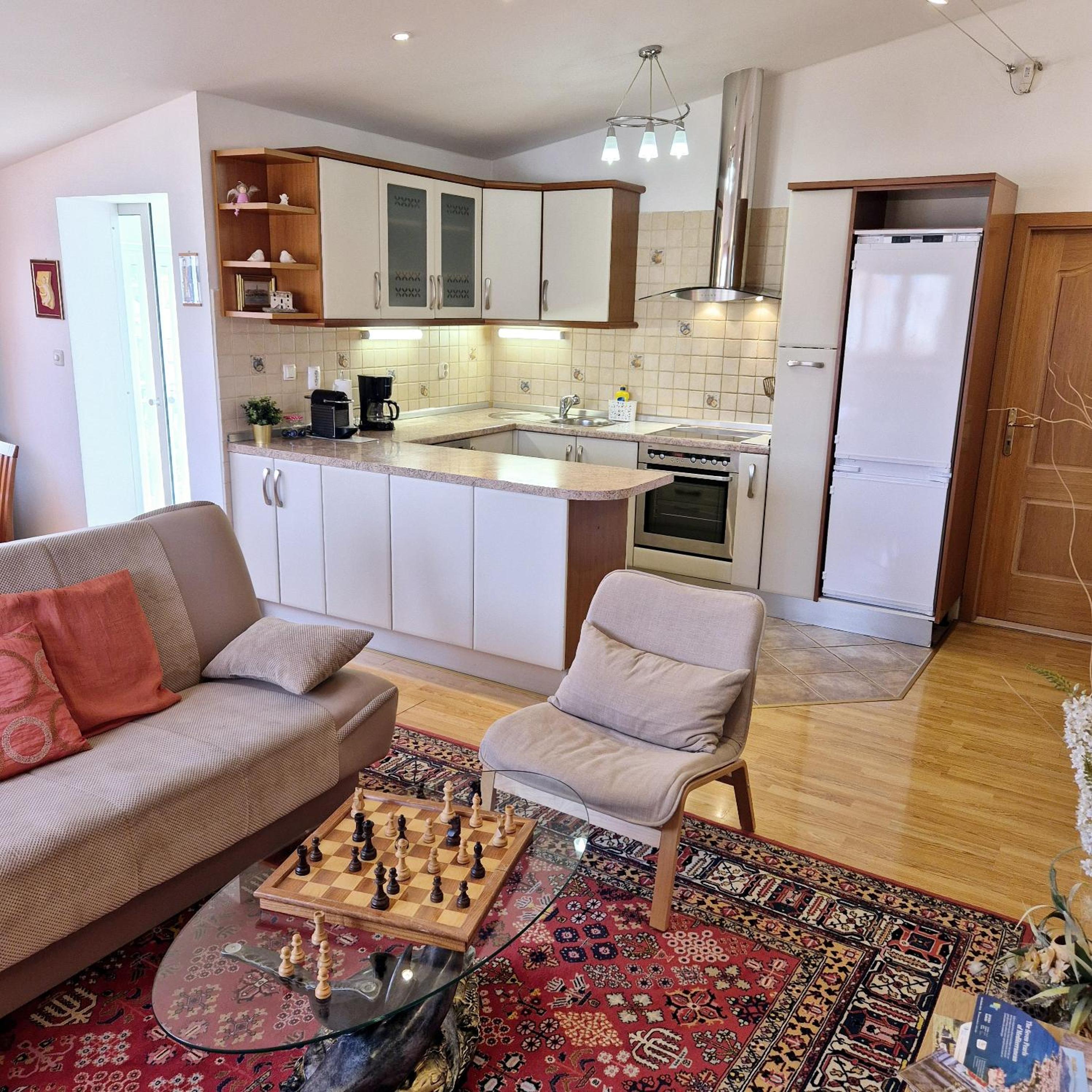 Villa Olivia - Beach & Pool Apartments near Split & Trogir