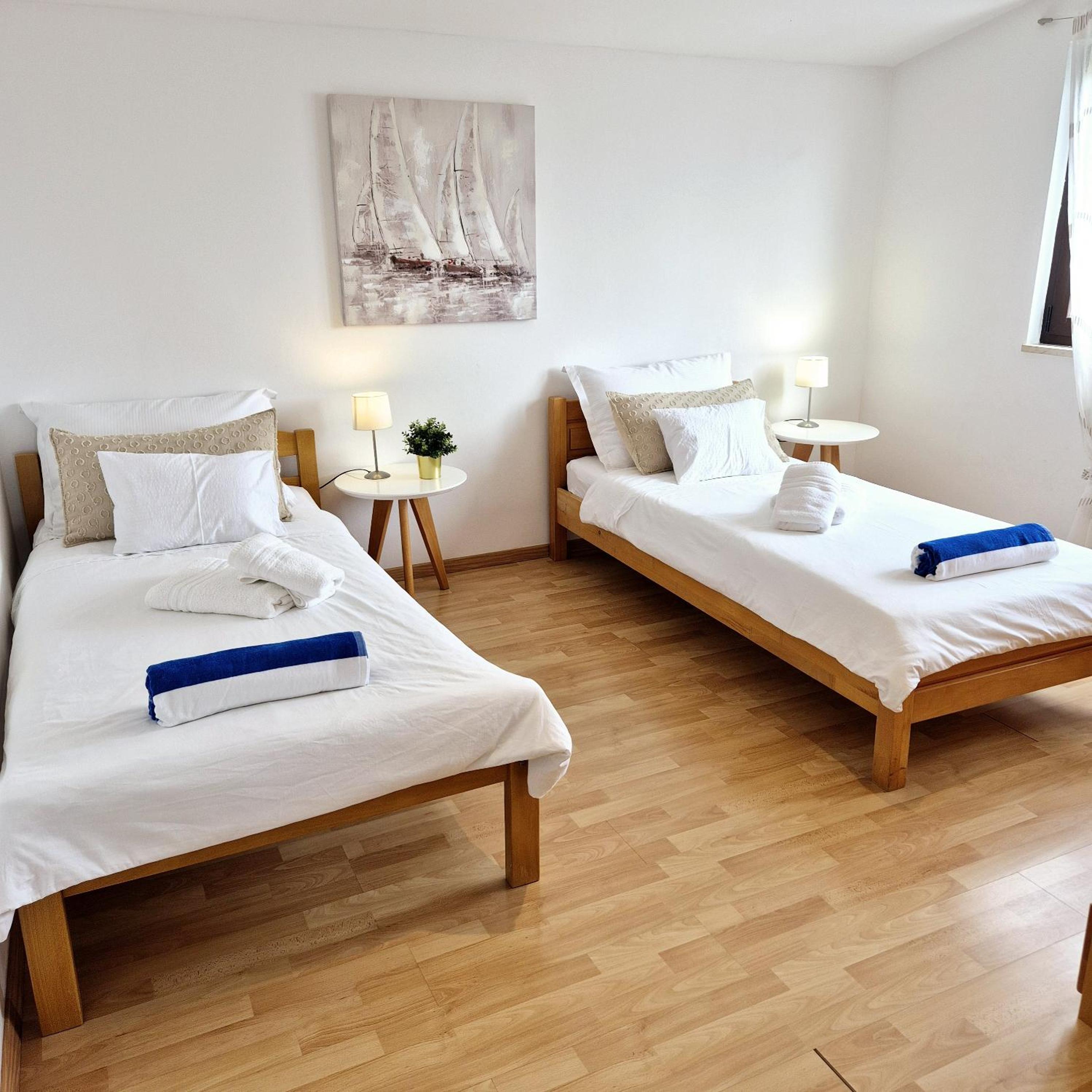 Villa Olivia - Beach & Pool Apartments near Split & Trogir