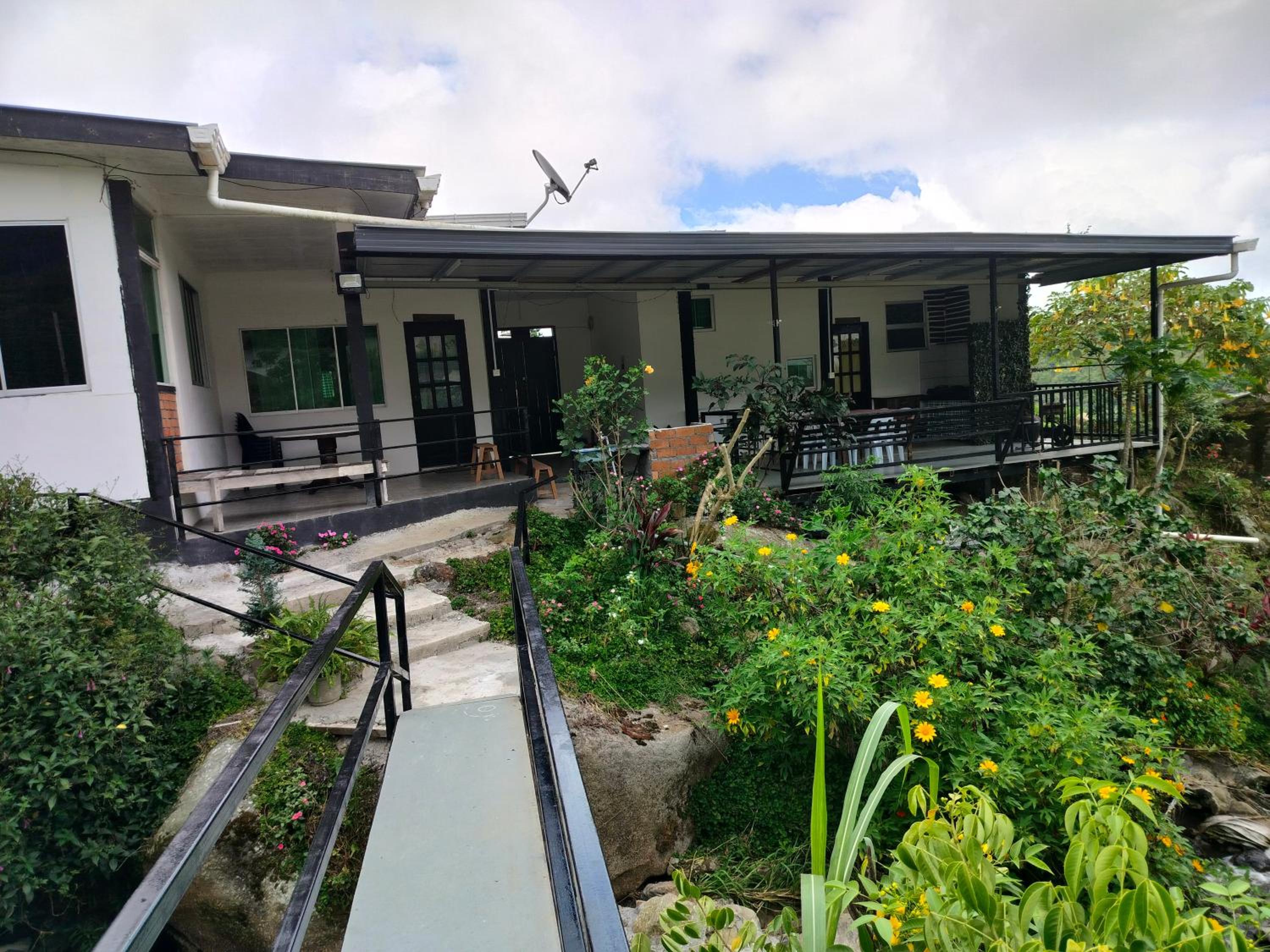 KOMOWANAN HOMESTAY photo 2
