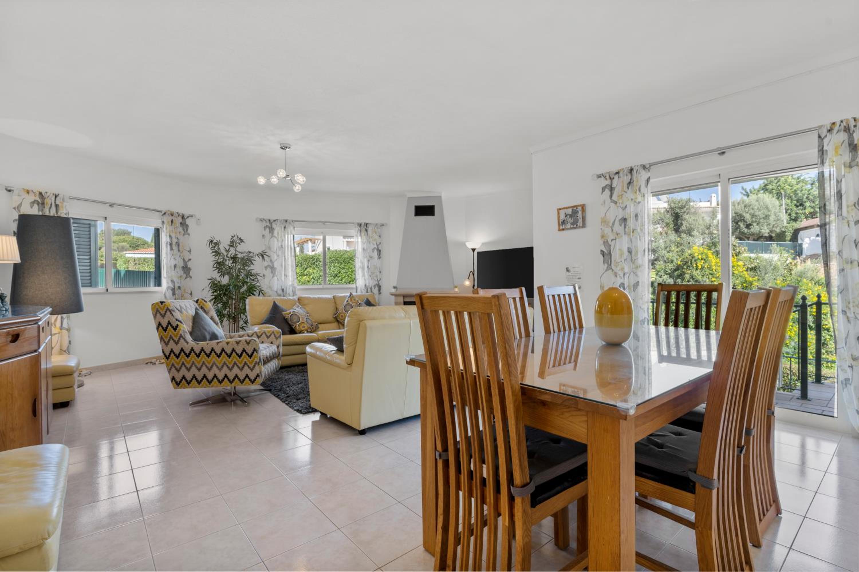 Casa Jackson - Private Villa 15 mins walk to the beach, restaurants and bars view 4