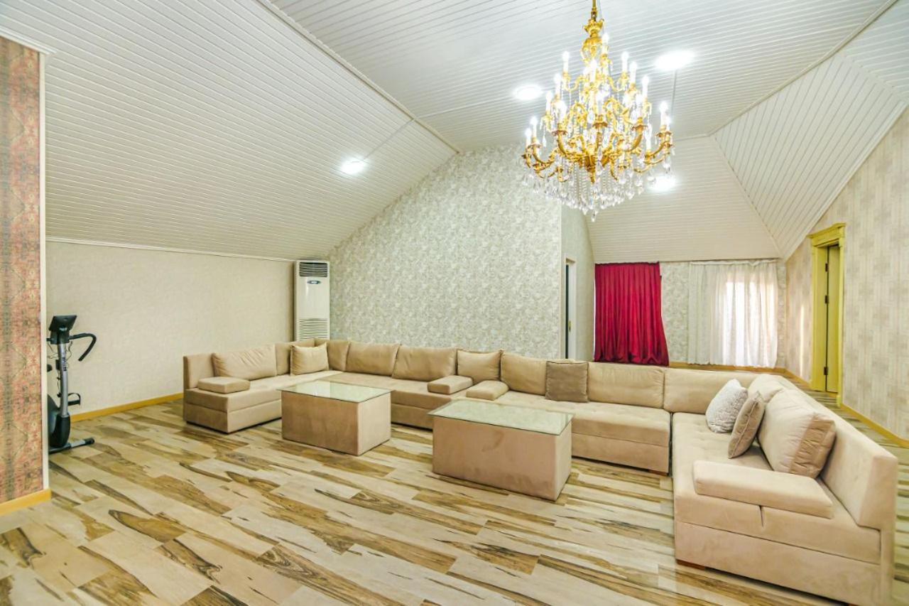 PENTHOUSE APARTMENT