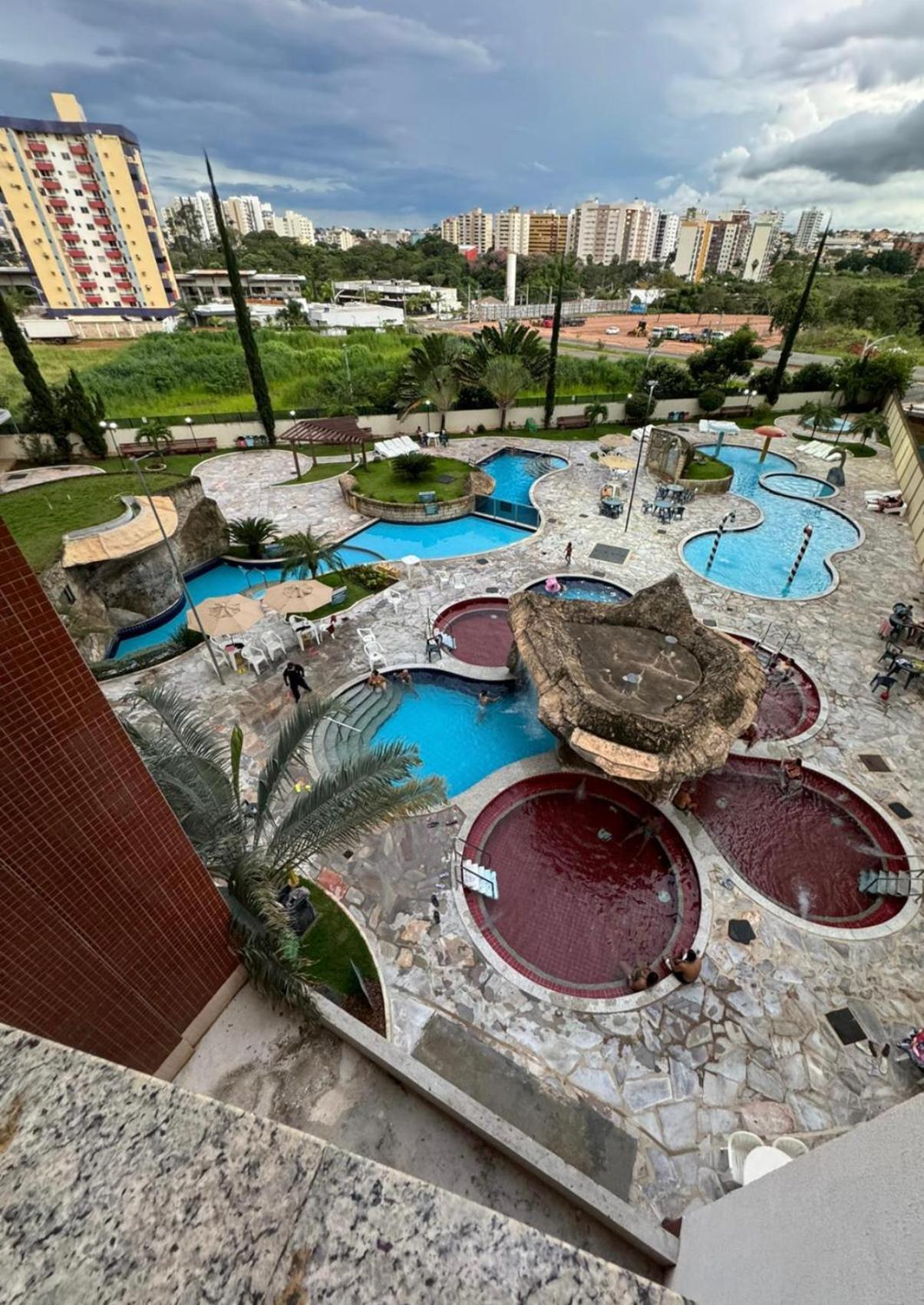 APARTAMENTO CONFORTÁVEL EM CALDAS NOVAS