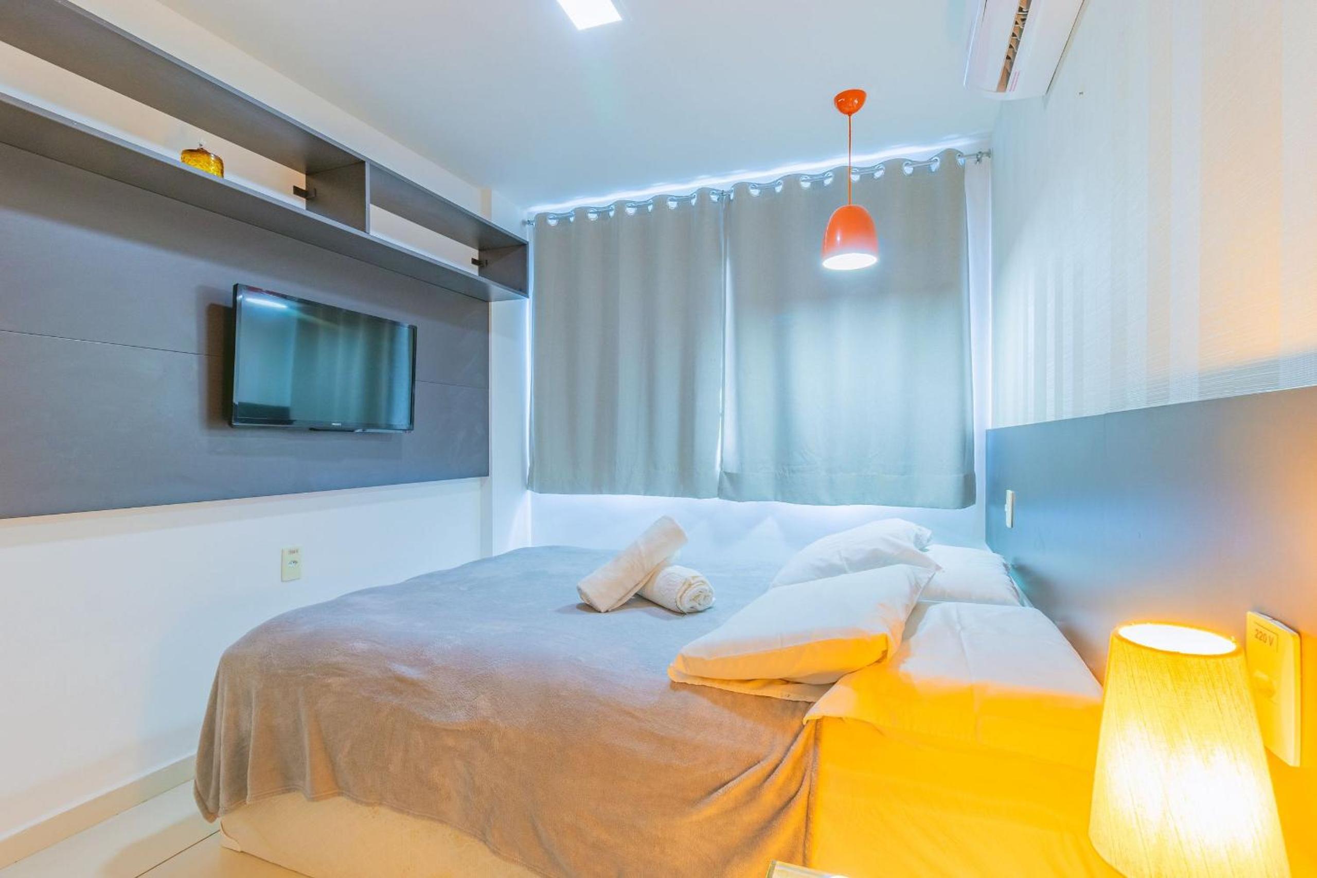 Porto Plaza #210 - Apartment with balcony by Carpediem