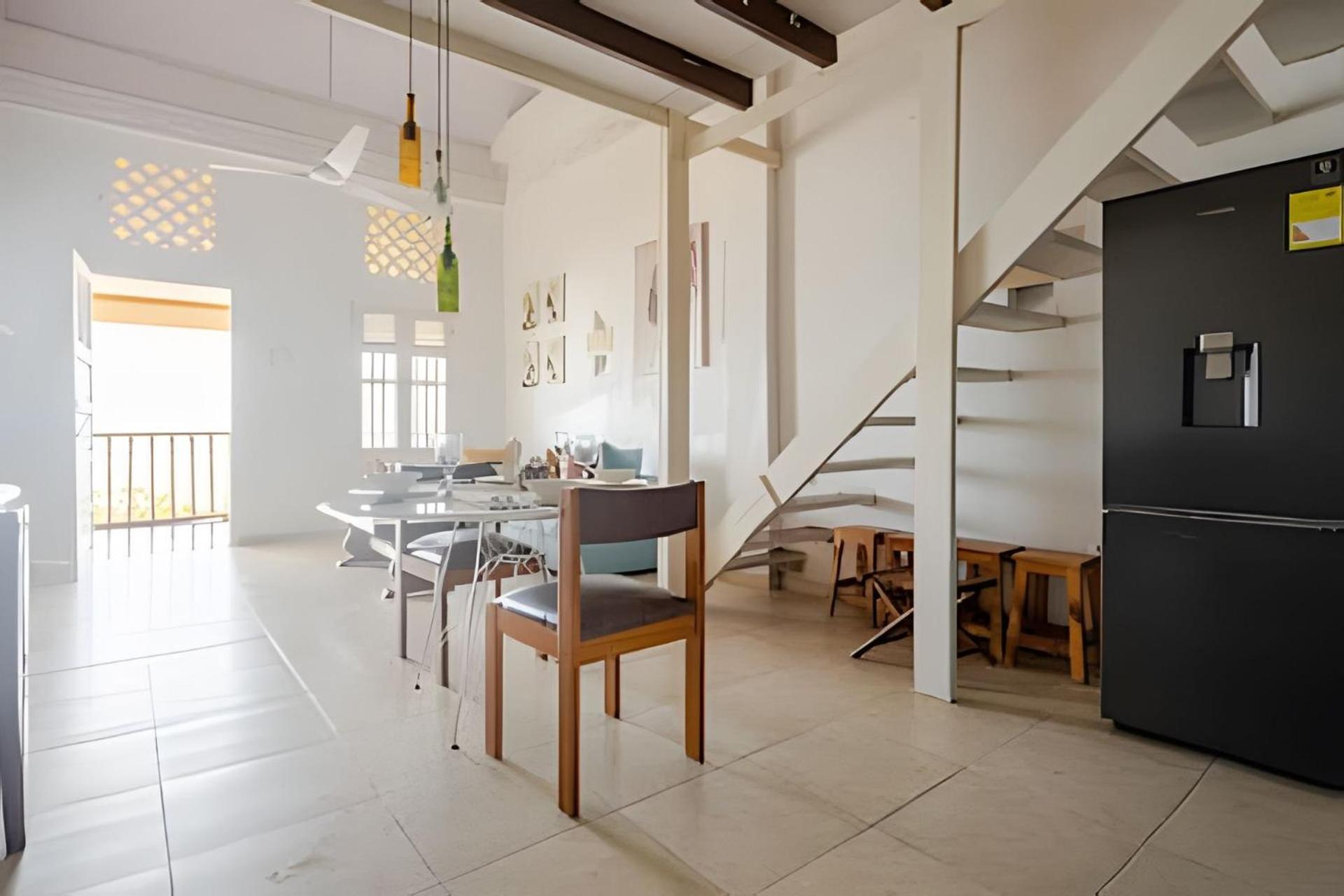 Benedetti: Building in the historic center of Cartagena