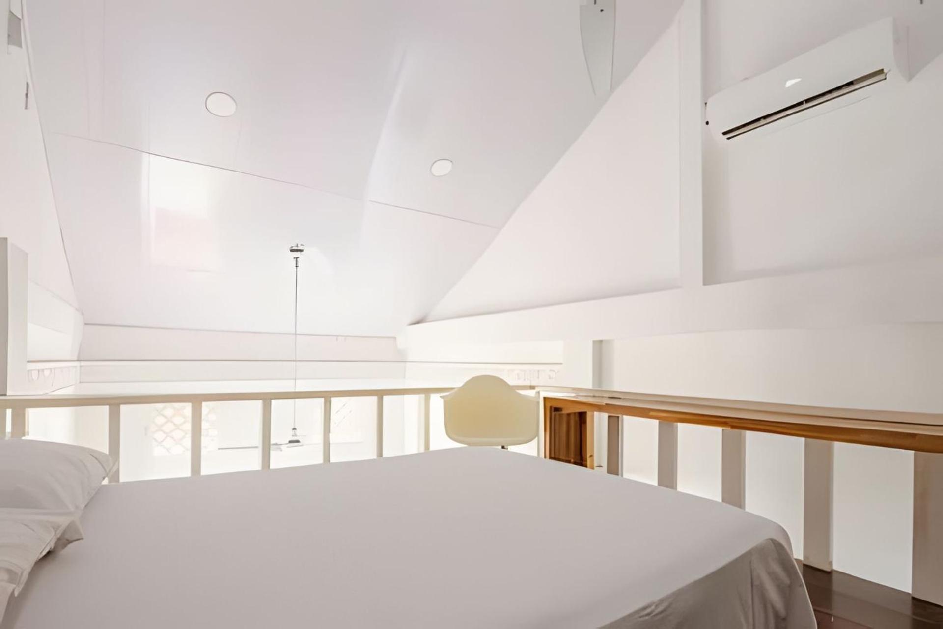 Benedetti: Building in the historic center of Cartagena