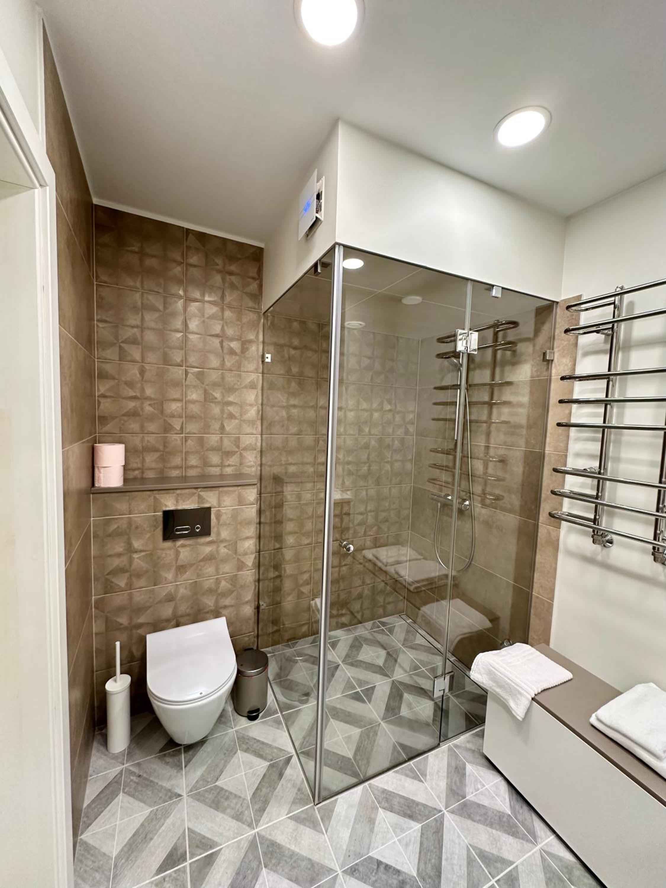 Homey apartment central