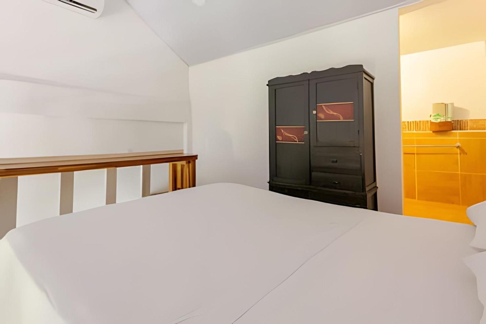 Benedetti: Building in the historic center of Cartagena