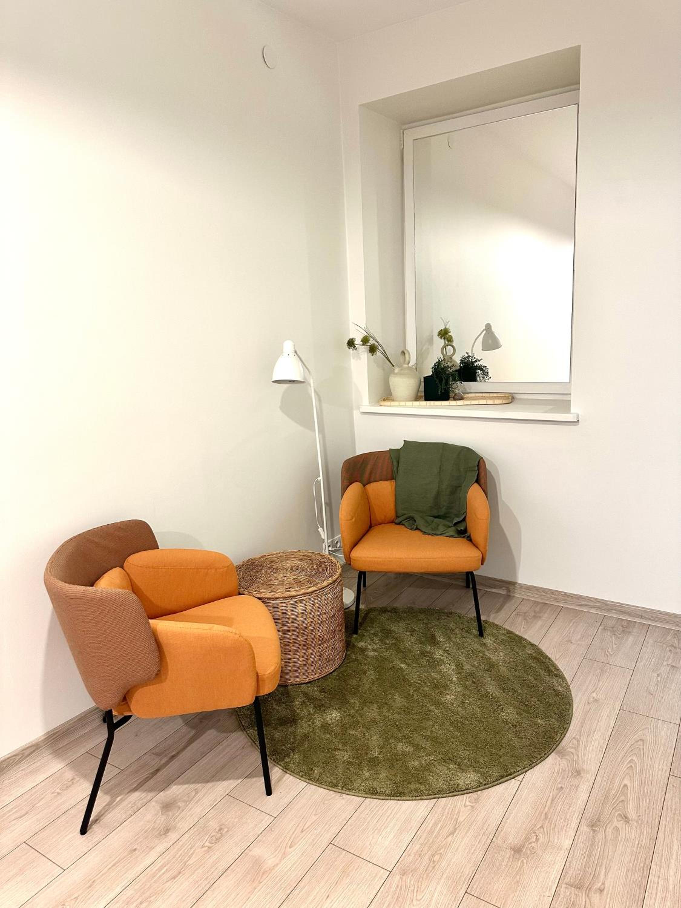 Homey apartment central