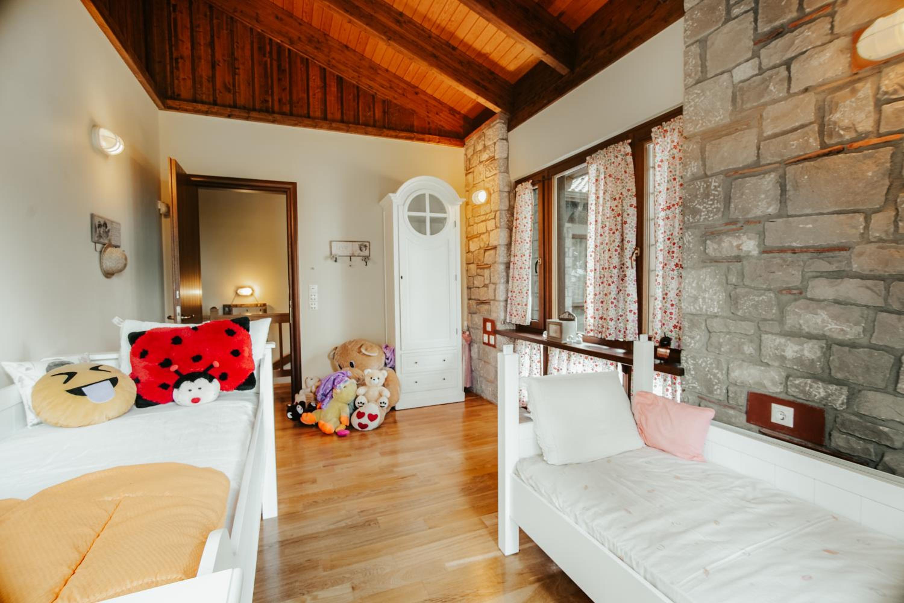 Pavliani Cliffside Retreat