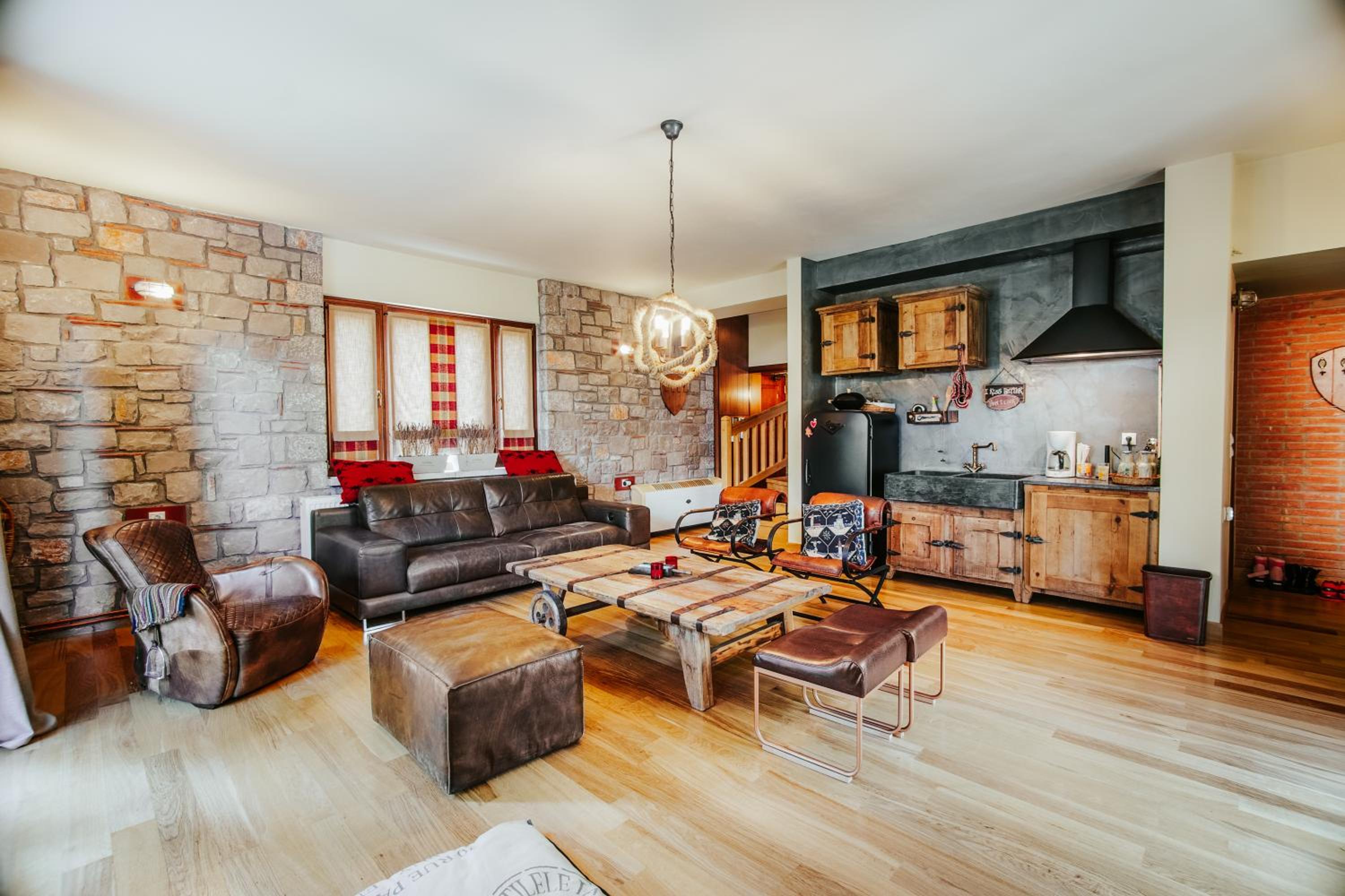 Pavliani Cliffside Retreat