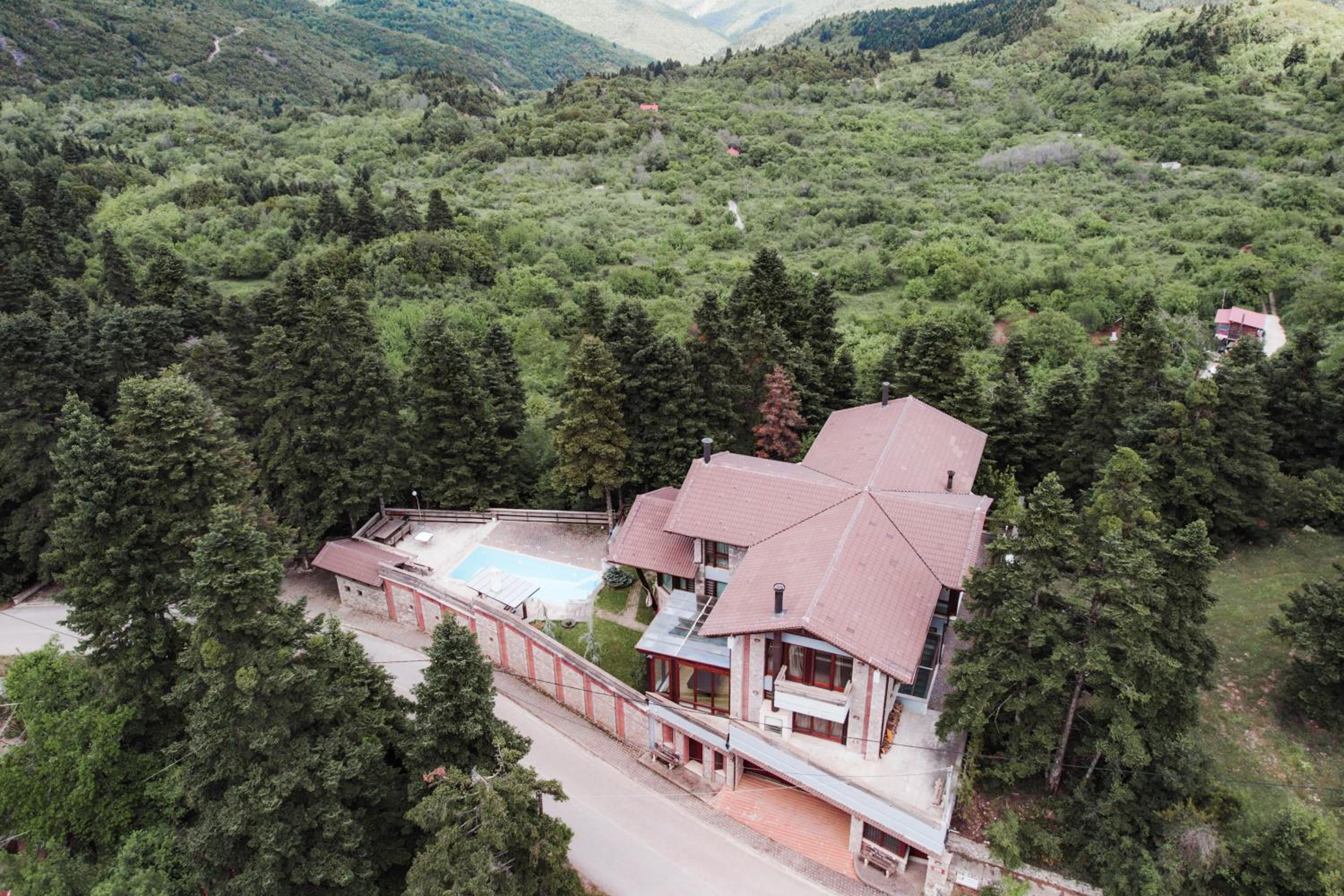 Pavliani Cliffside Retreat