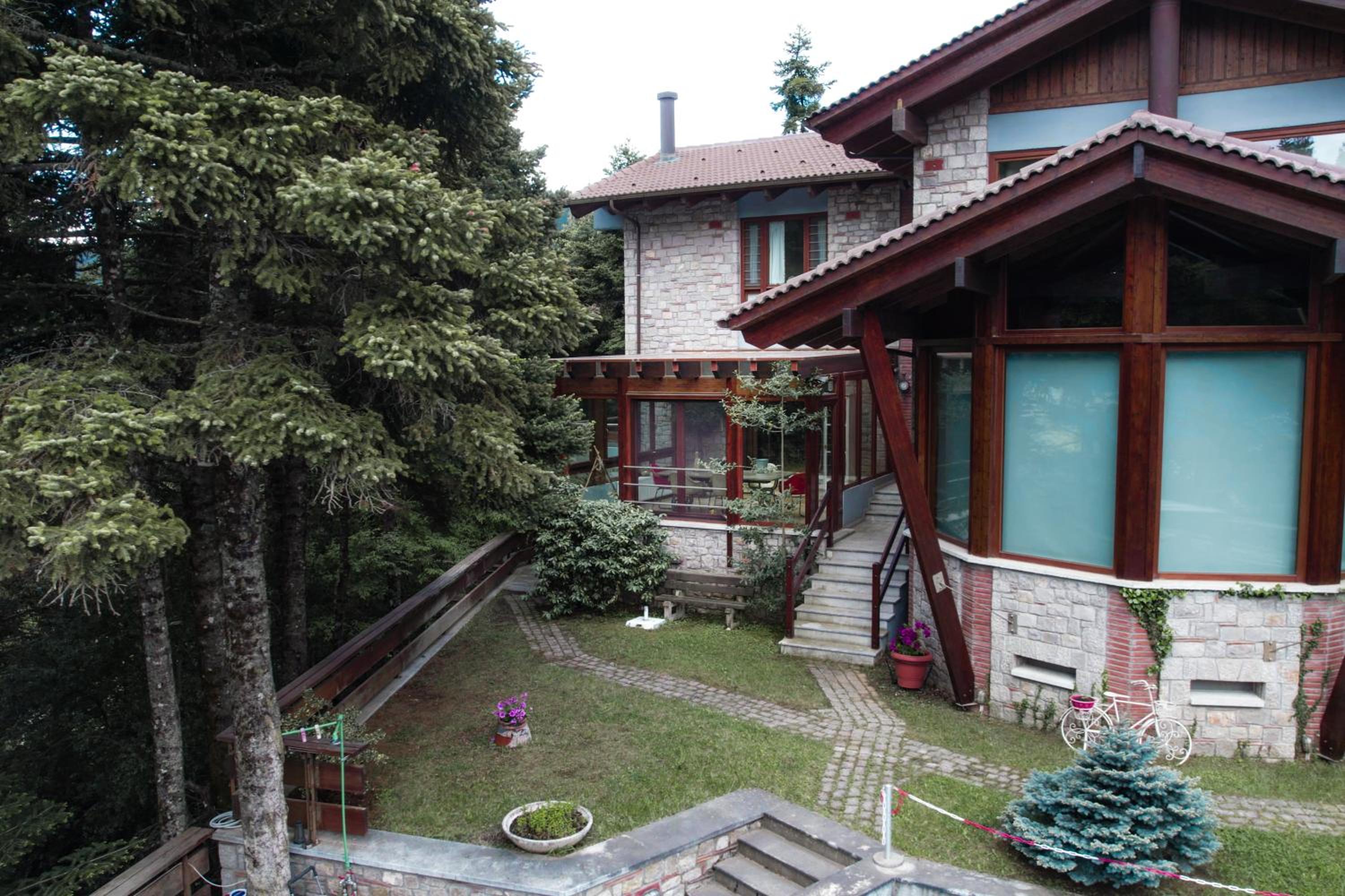 Pavliani Cliffside Retreat