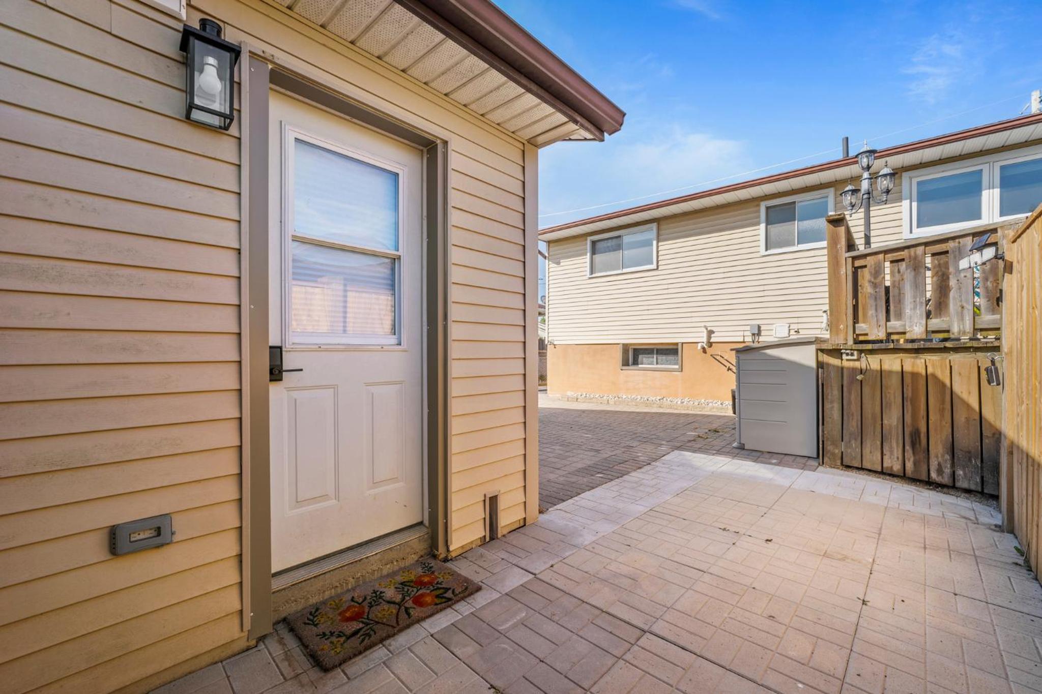 The Garden Retreat in Welland, On - 1BR,Free Parking and Workspace