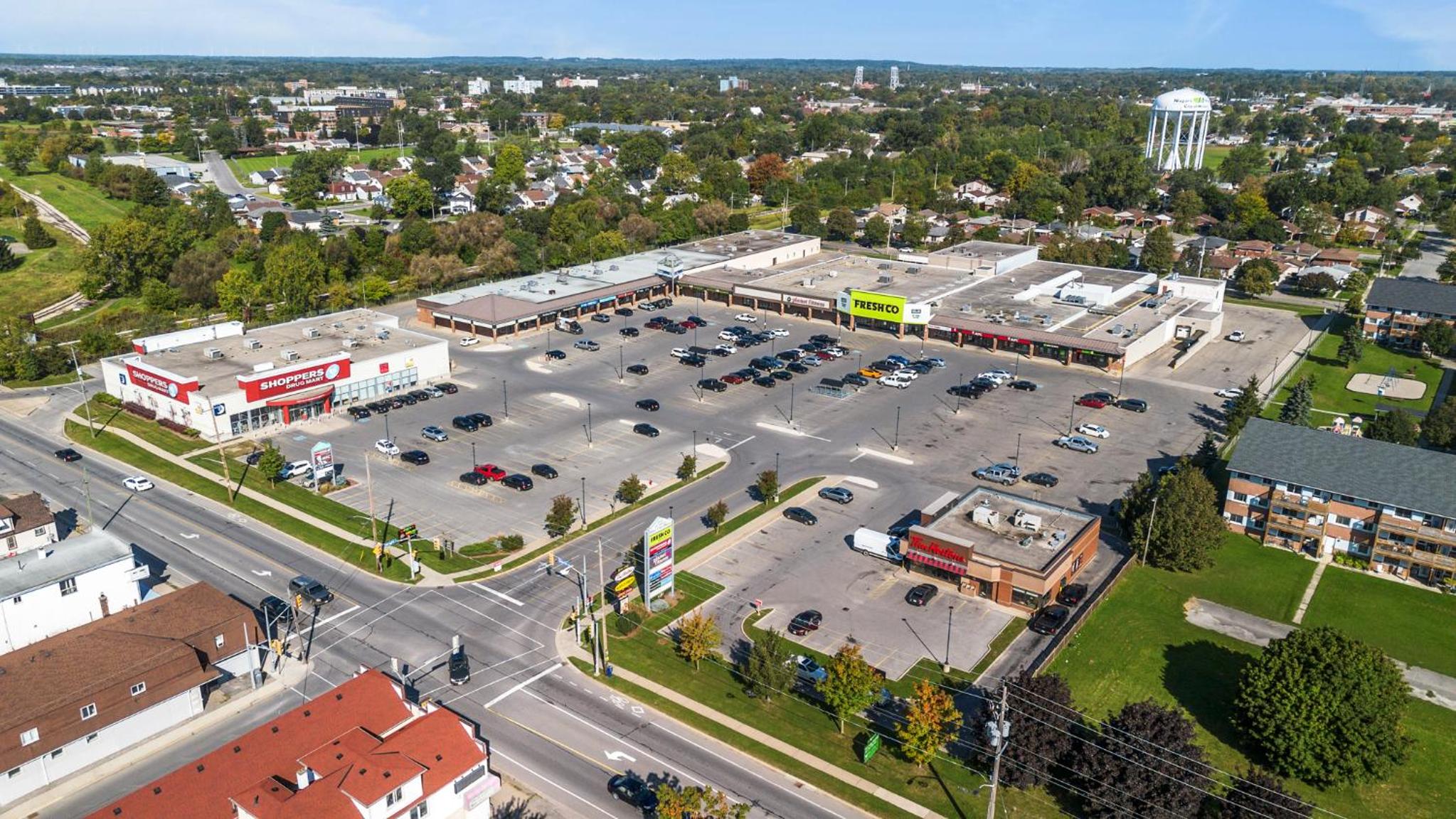 The Garden Retreat in Welland, On - 1BR,Free Parking and Workspace