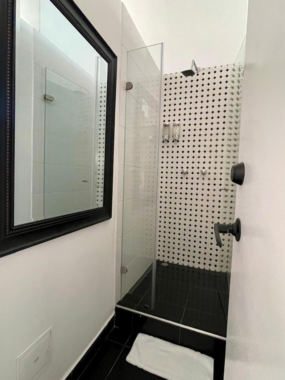 Reset Hotel Coworking 3 Bedroom Suite with Rooftop Access