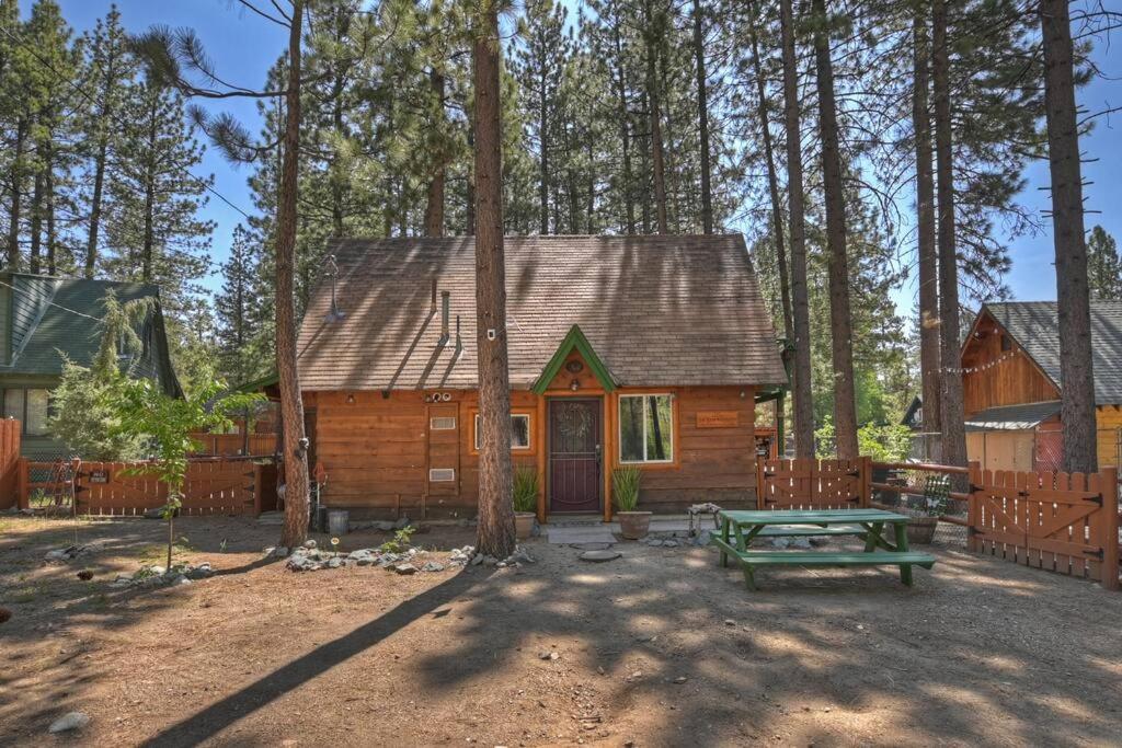 Bear Country Retreat, Fawnskin Near the Lake view 2