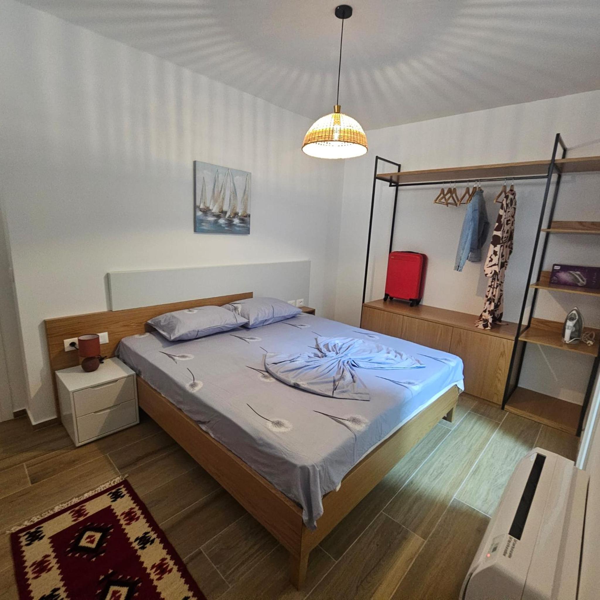 Happy Blue 2