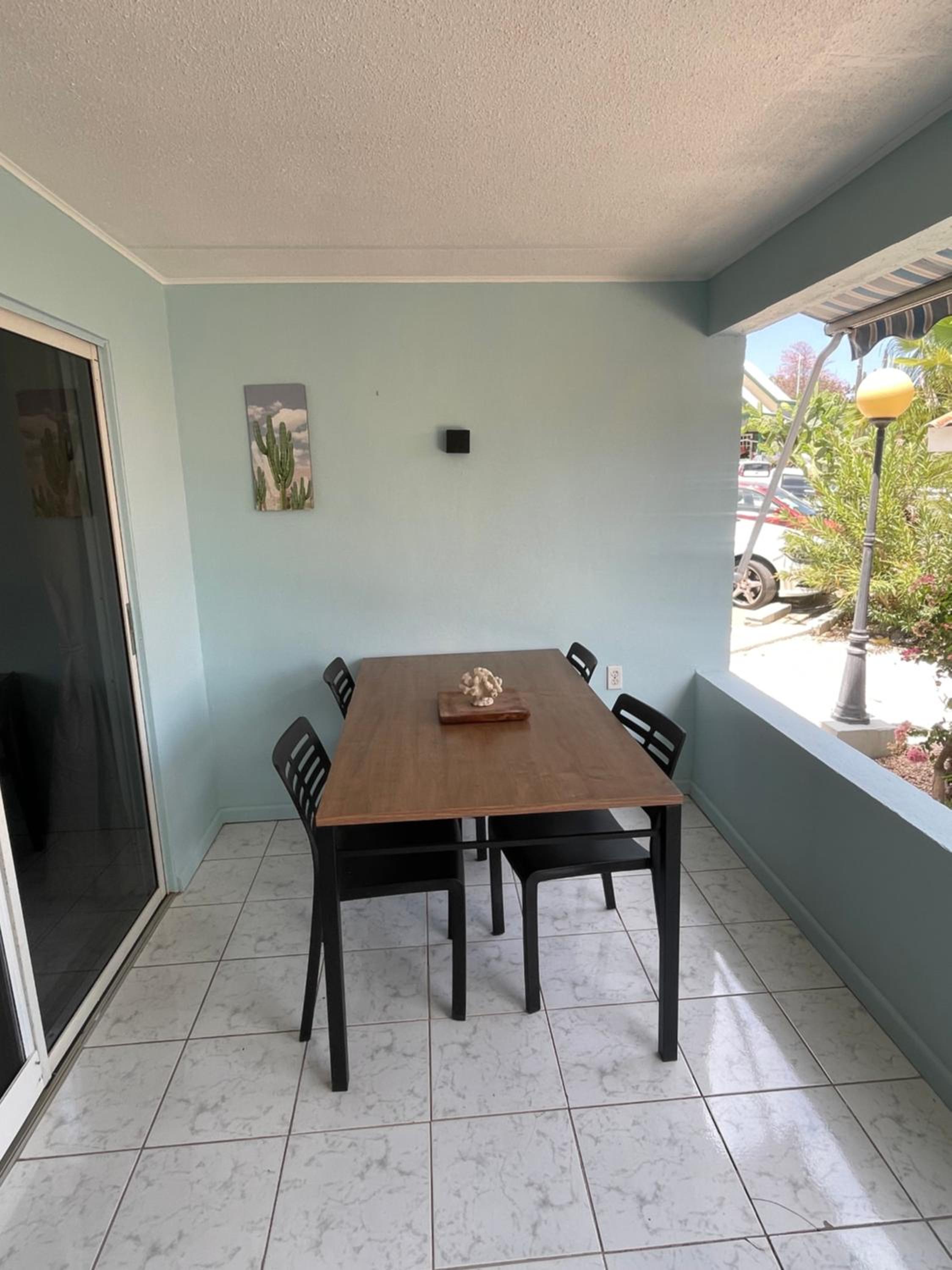 Kas di BaMi A-194 op Seru Coral Resort - Ruim appartement met groot zwembad en tropische tuin
