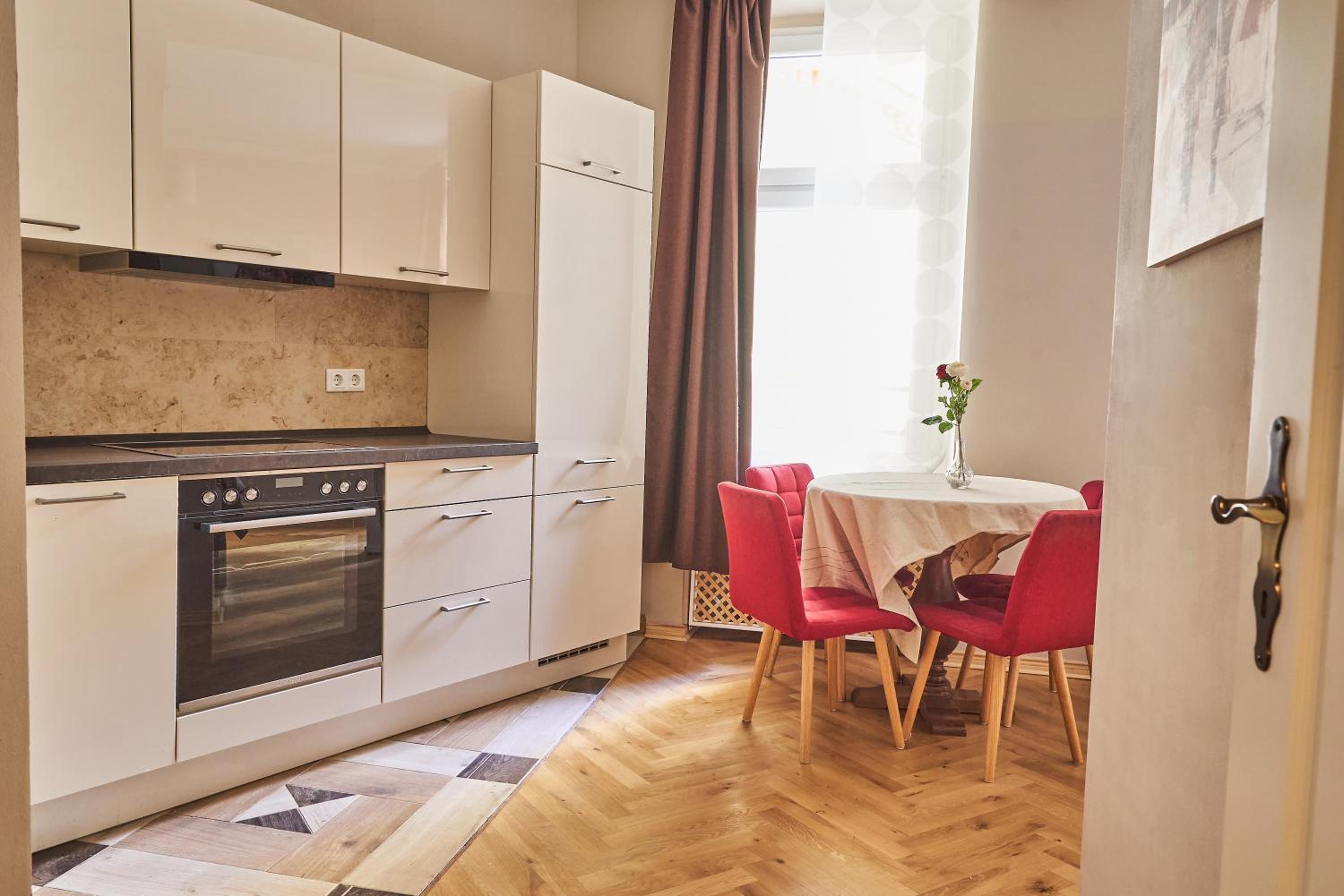 Lux Central Apartment