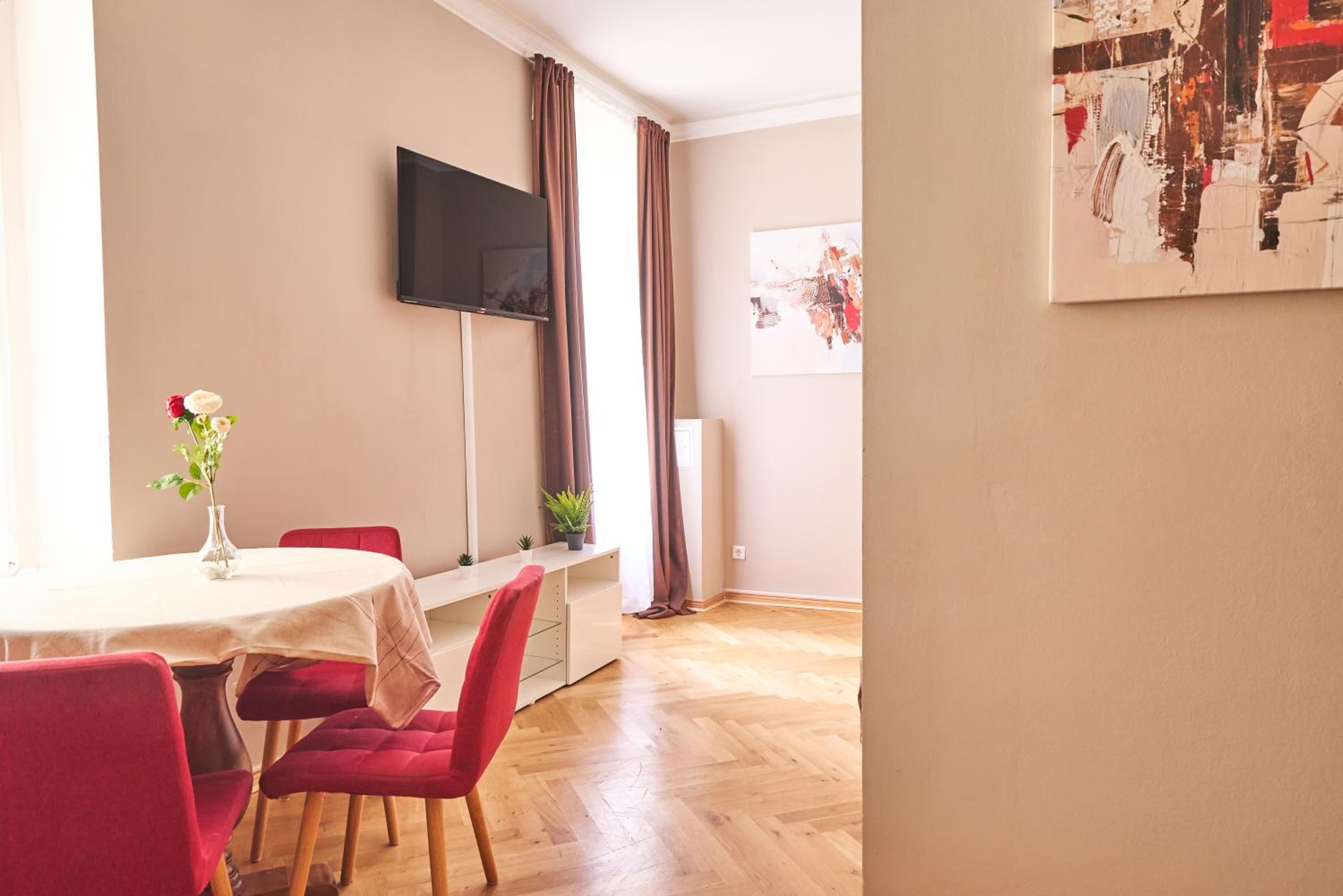 Lux Central Apartment