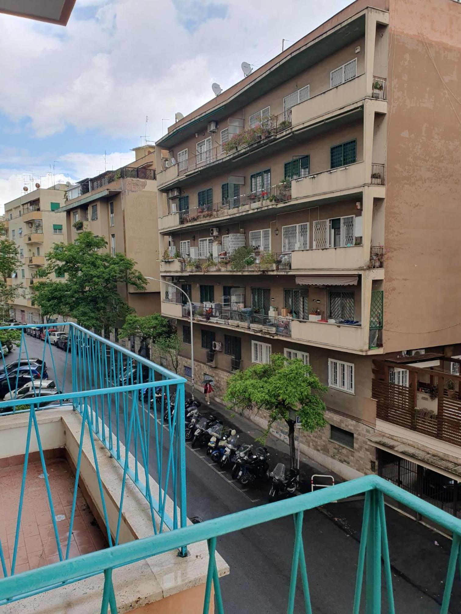 CasaKico elegante centrale 2-bdr metro 10 min Colosseo