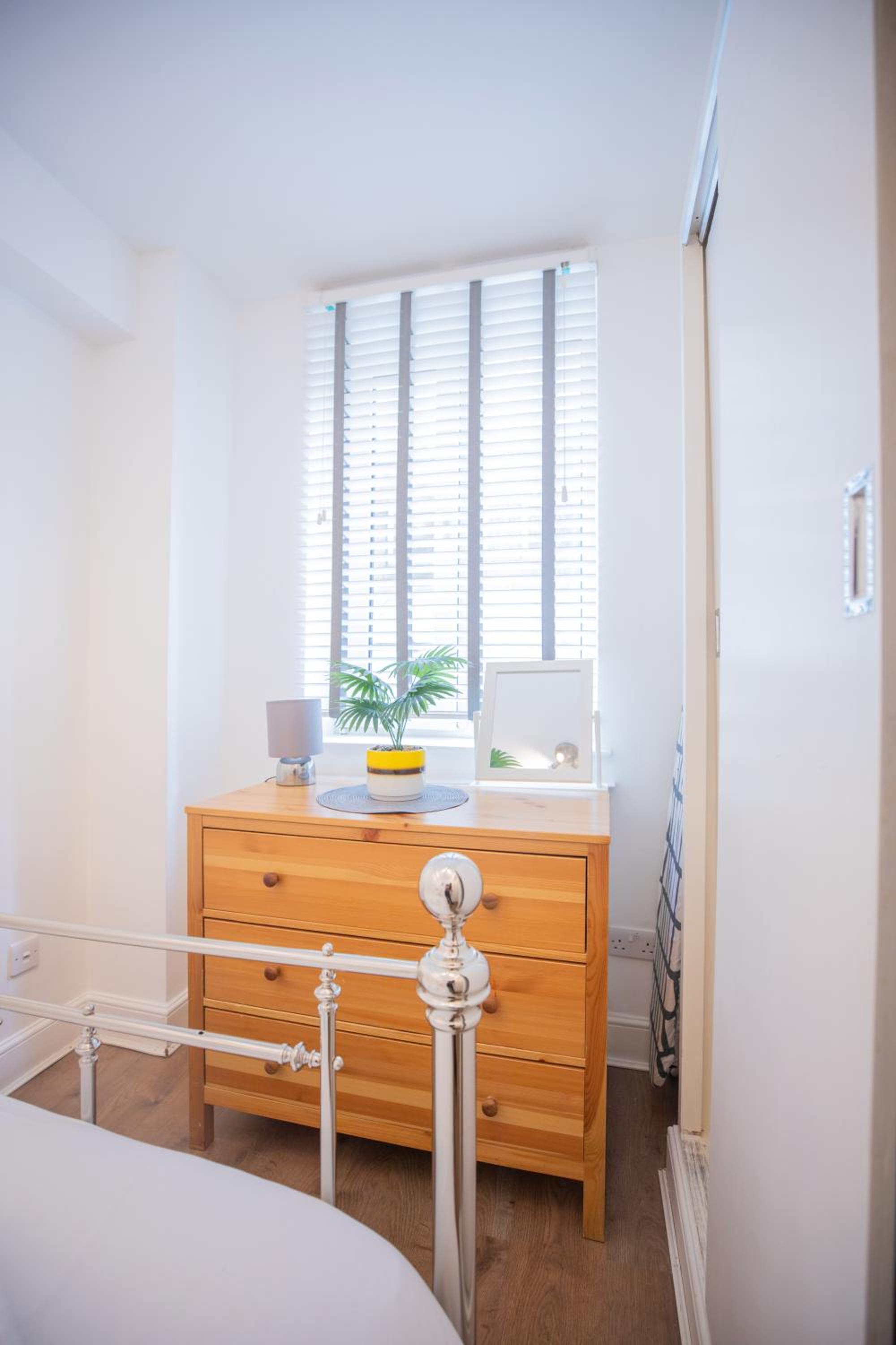 One bedroom at Chelsea cloister Hotel