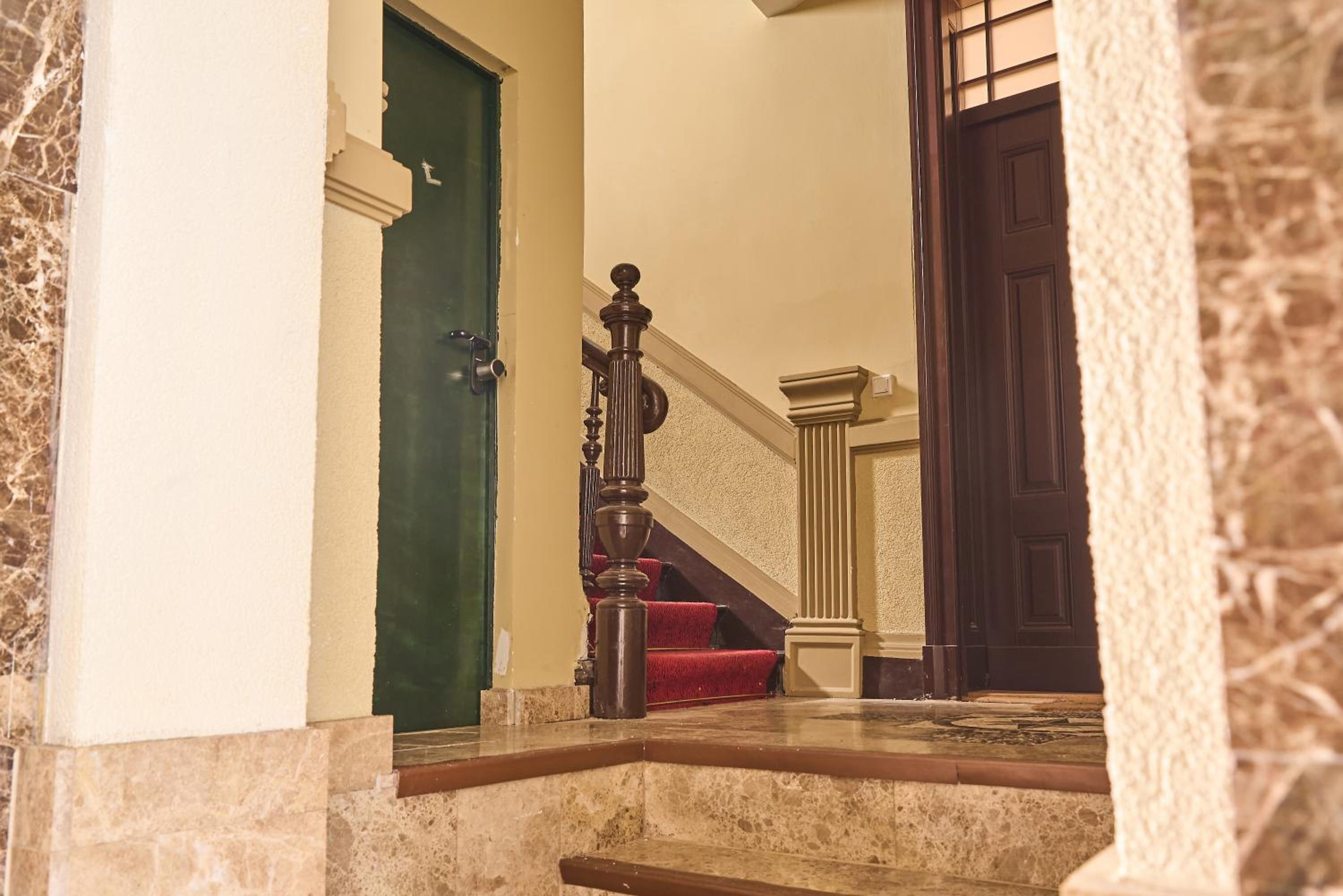 Lux Central Apartment