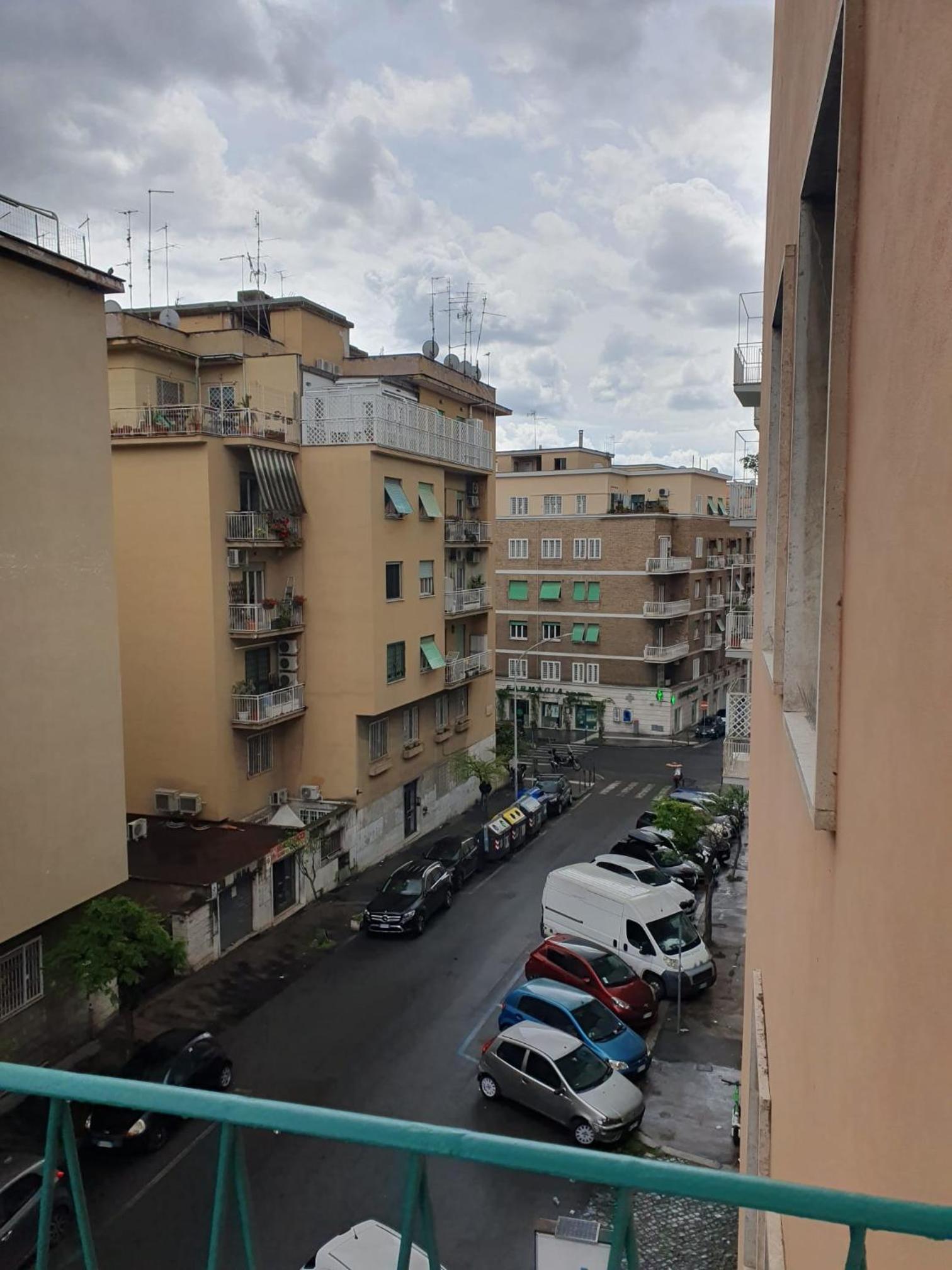 CasaKico elegante centrale 2-bdr metro 10 min Colosseo