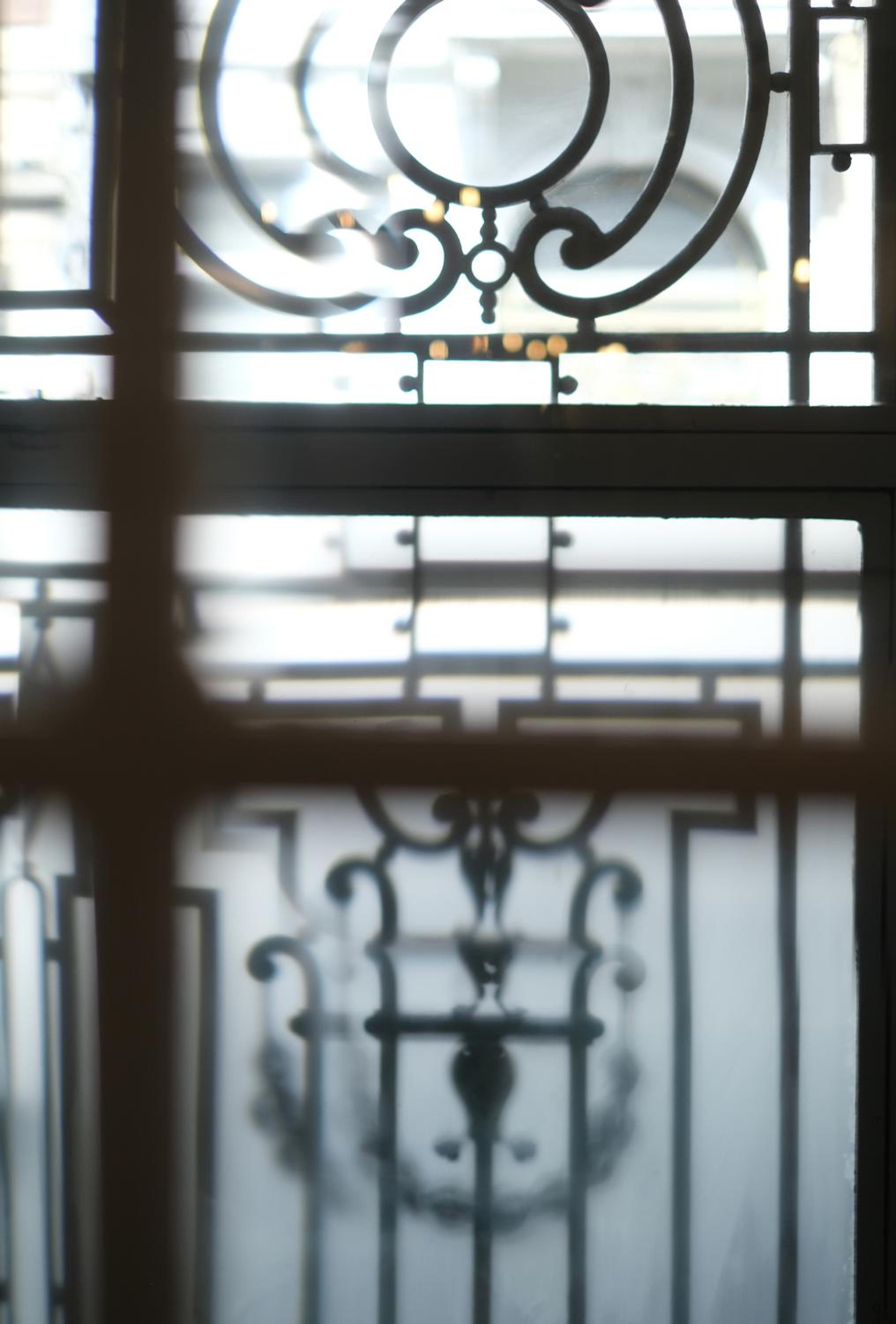 Your homestay in a bibliophile mansion