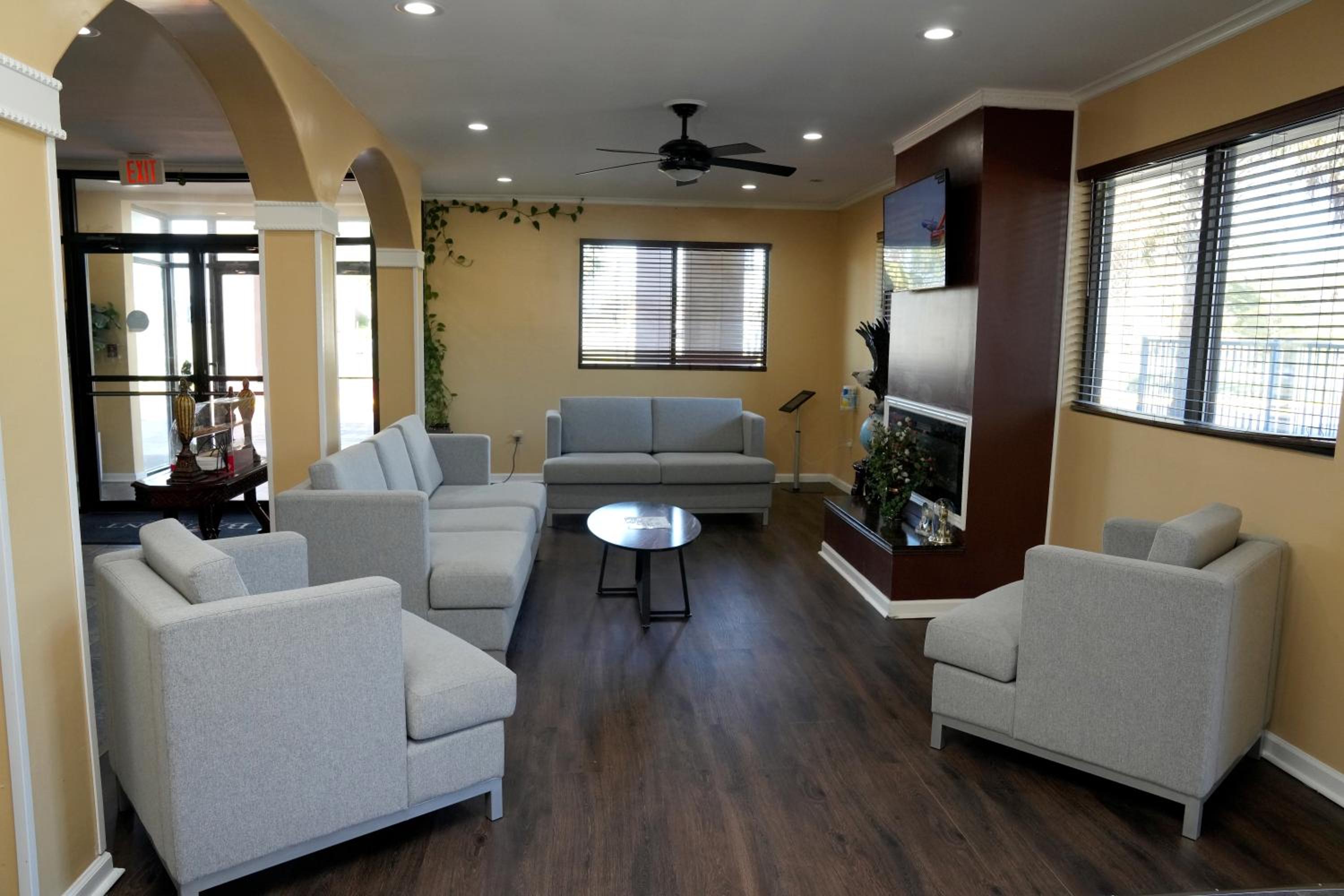 lounge