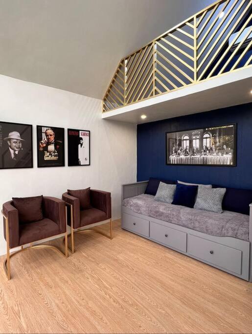 lounge