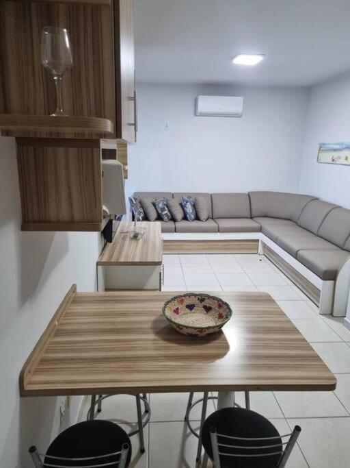 Apartamento próximo ao clube náutico