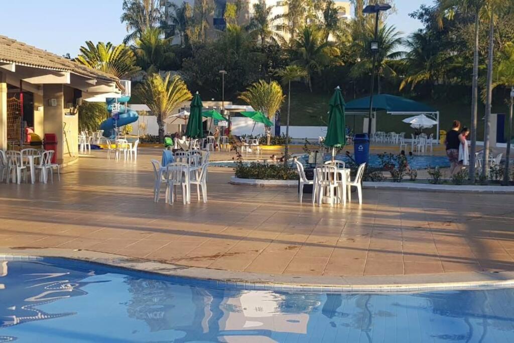 Apartamento próximo ao clube náutico