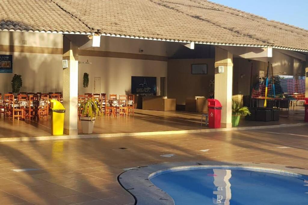 Apartamento próximo ao clube náutico