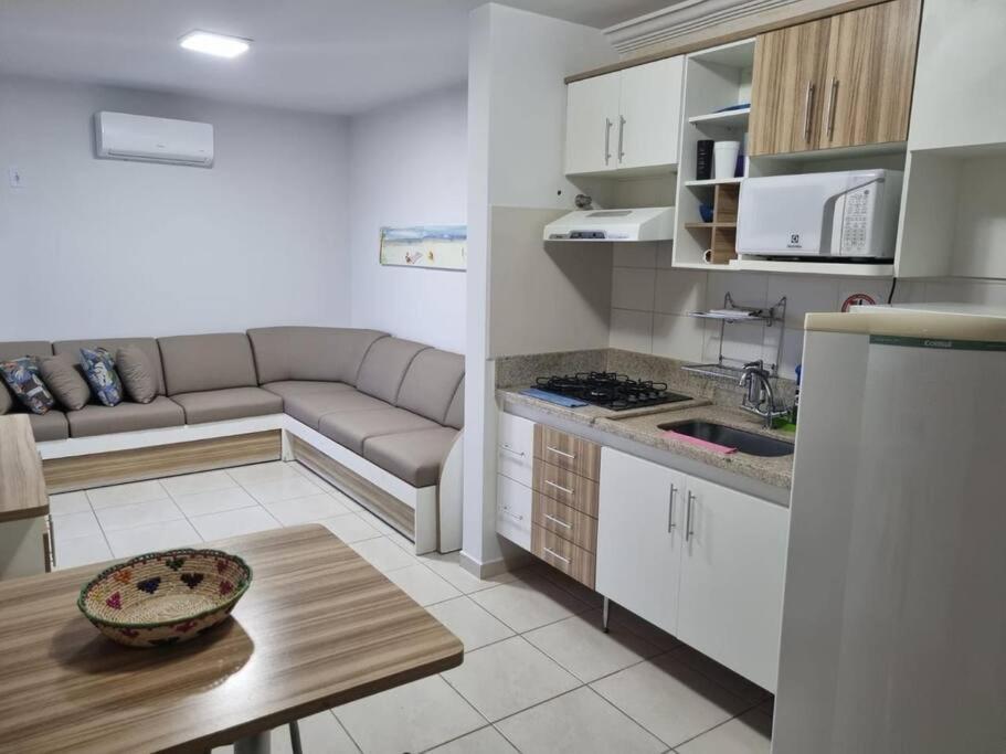 Apartamento próximo ao clube náutico