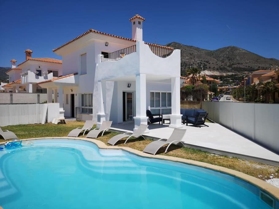 Villa in Fuengirola ,Higueron