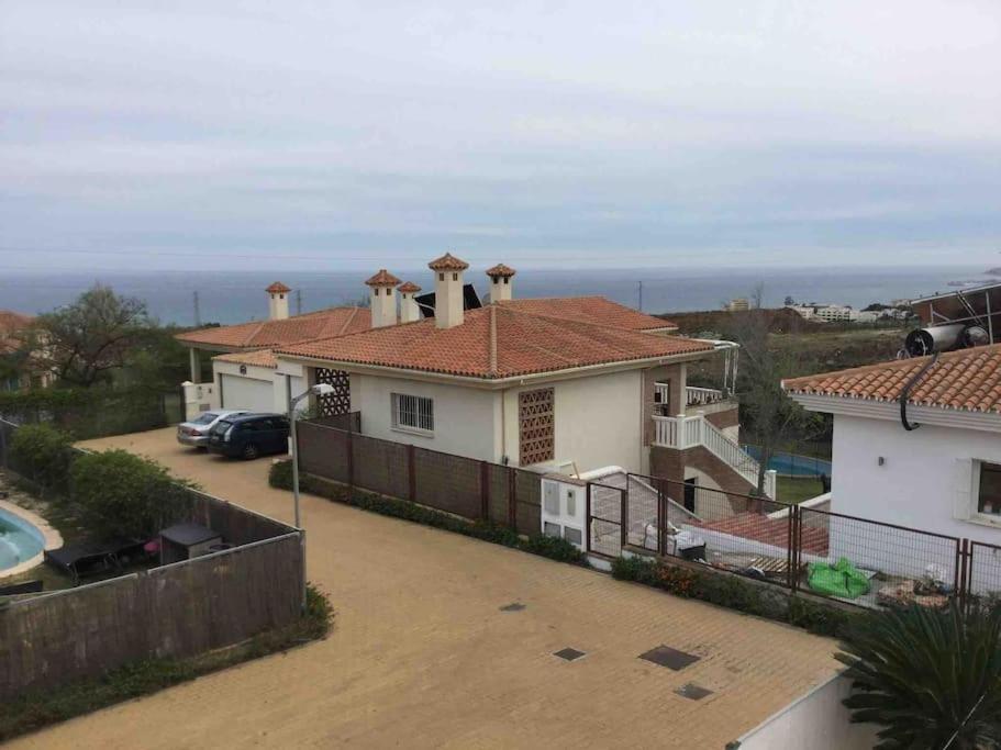 Villa in Fuengirola ,Higueron