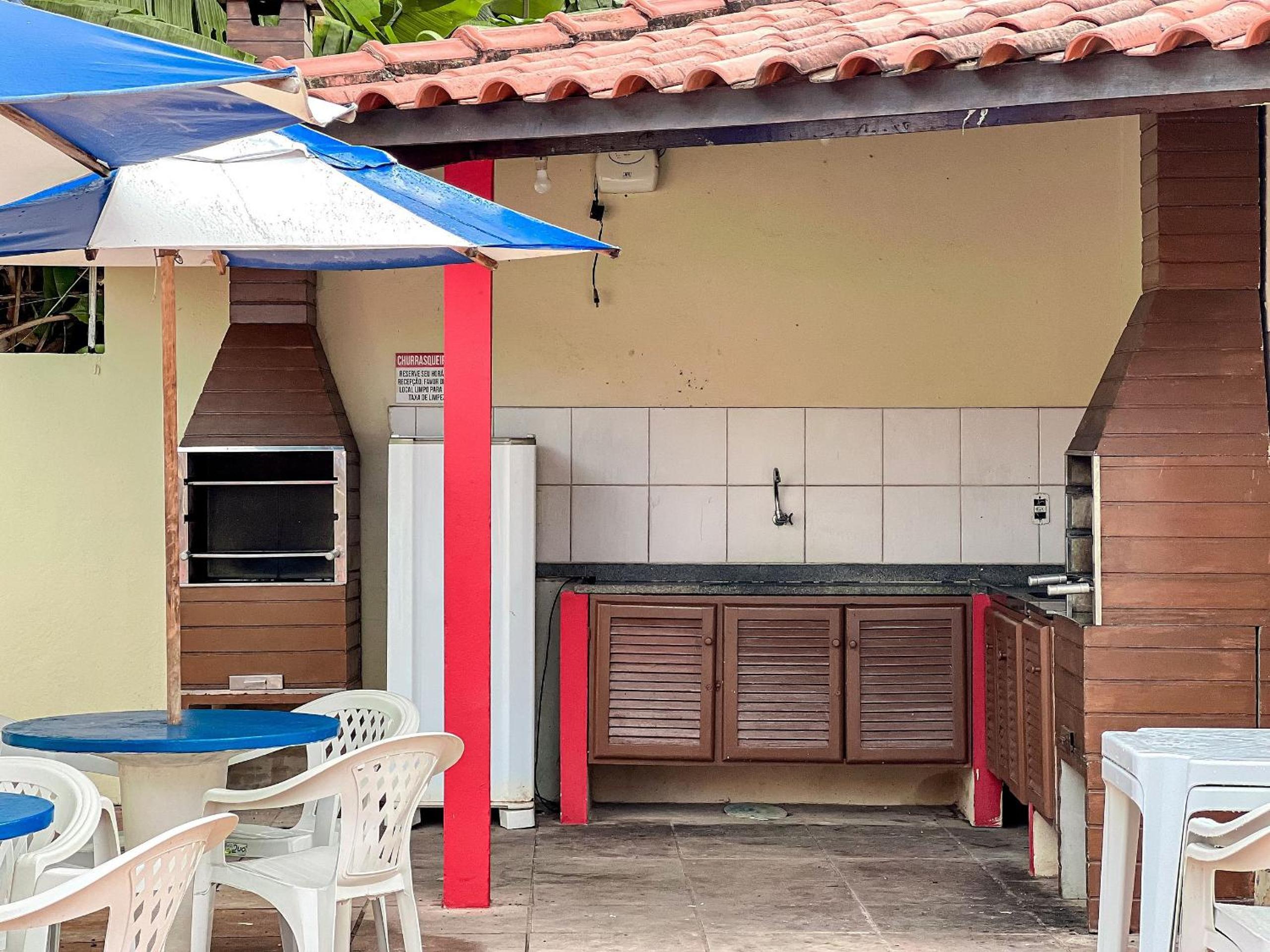 Casas com 2 ou 3 suítes (todas com ar split), com internet privativa 300MBPSno Residencial Nazareth, localizado a aproximadamente 80m da praia de Taperapuã