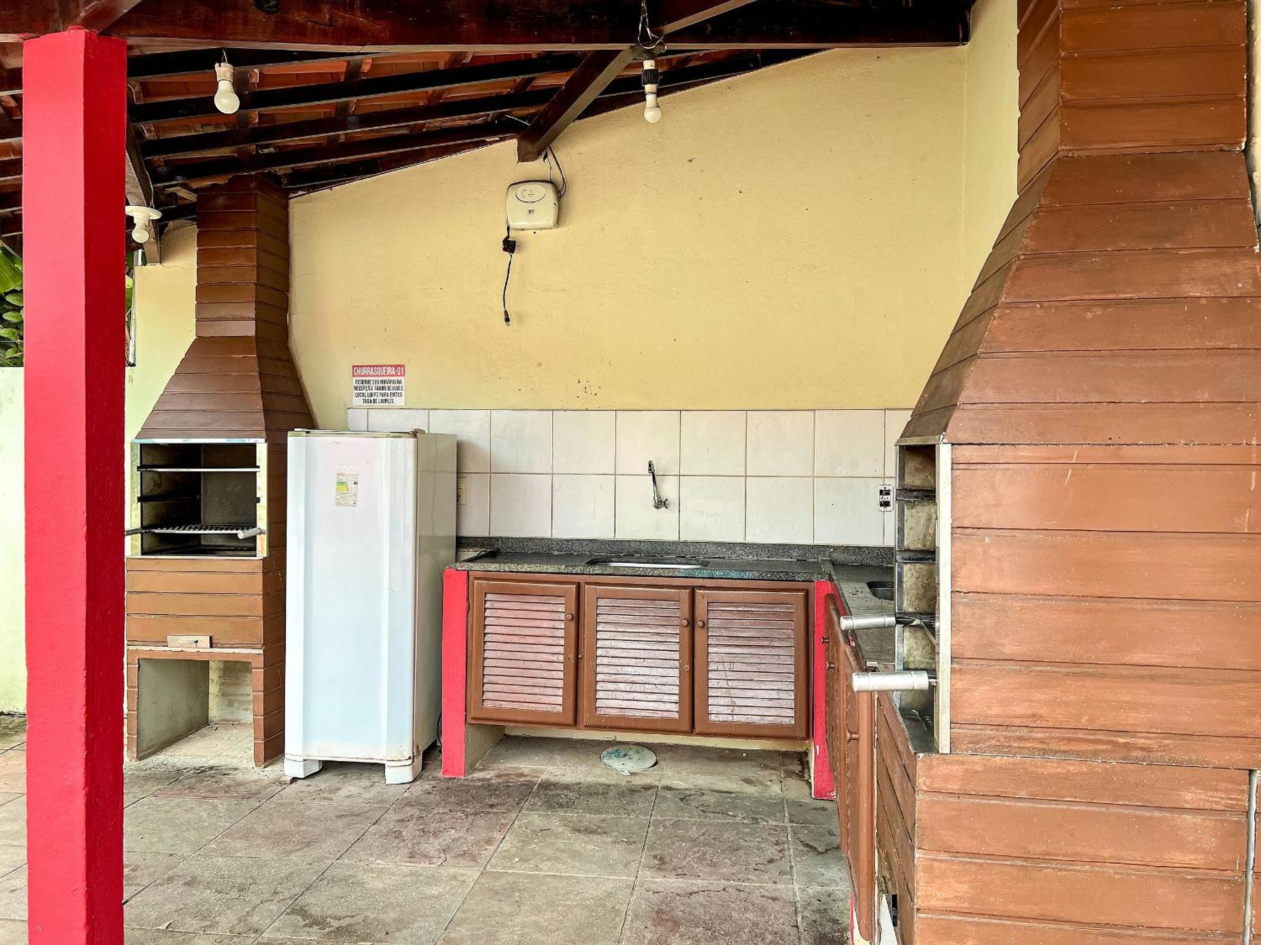 Casas com 2 ou 3 suítes (todas com ar split), com internet privativa 300MBPSno Residencial Nazareth, localizado a aproximadamente 80m da praia de Taperapuã