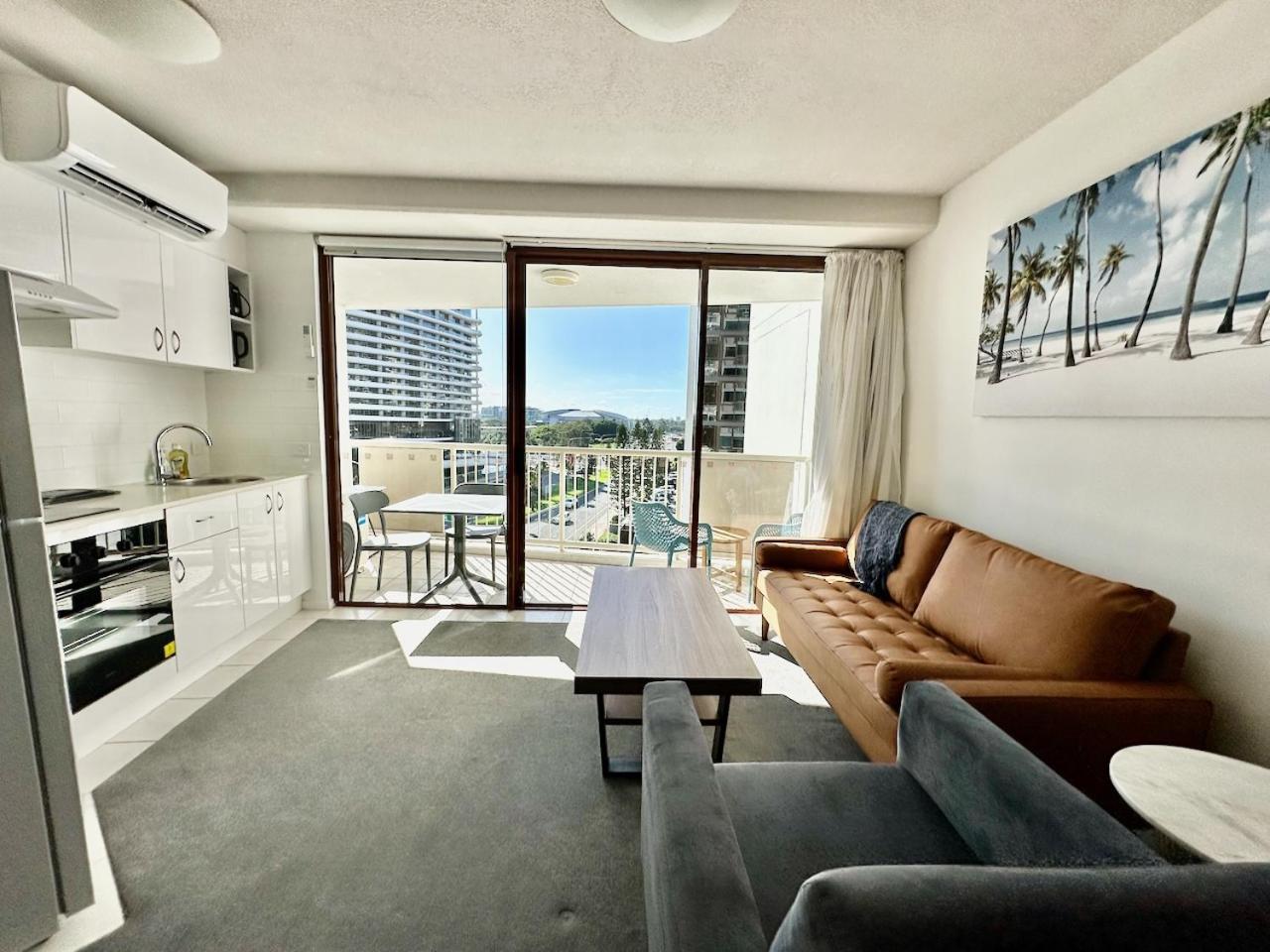 Broadbeach Central Apt 601