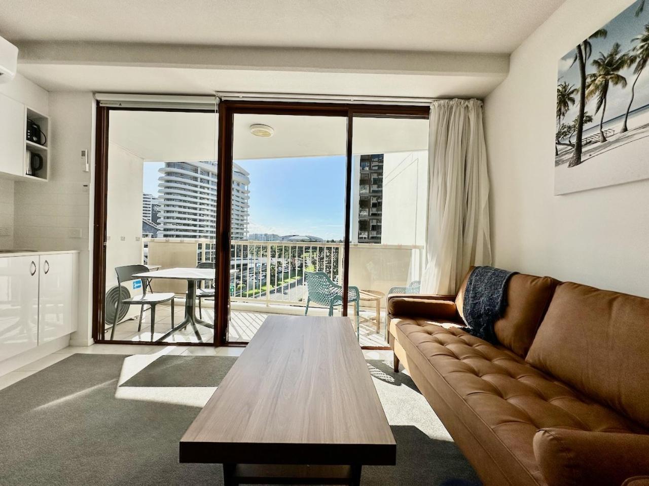 Broadbeach Central Apt 601