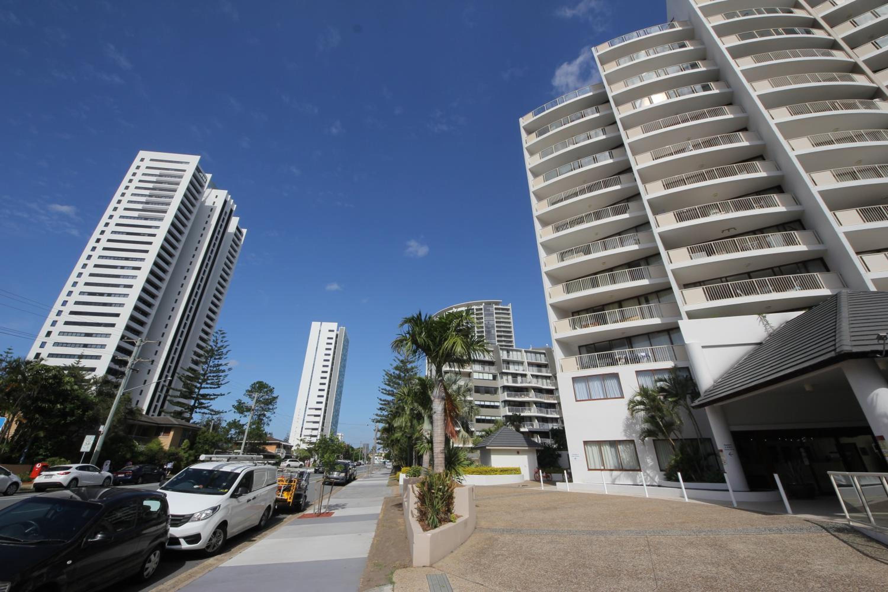 Broadbeach Central Apt 601