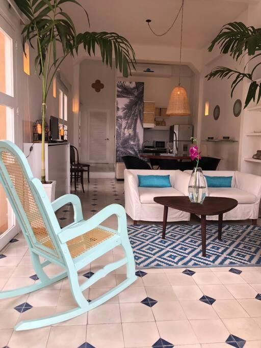 COZY LOFT WHIT JACUZZI & OCEAN VIEW IN WALLED CITY
