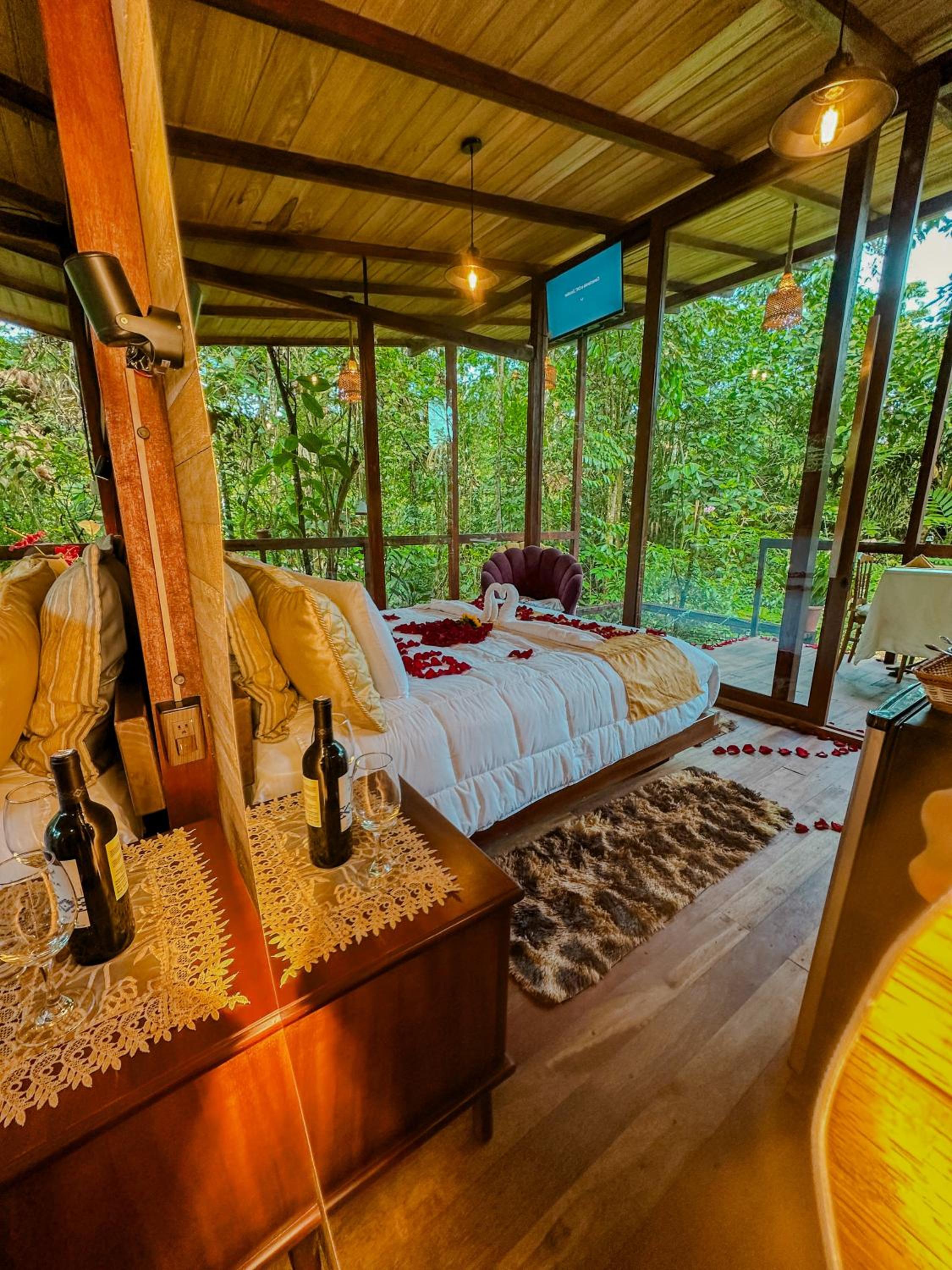Amazon Puyu Glamping