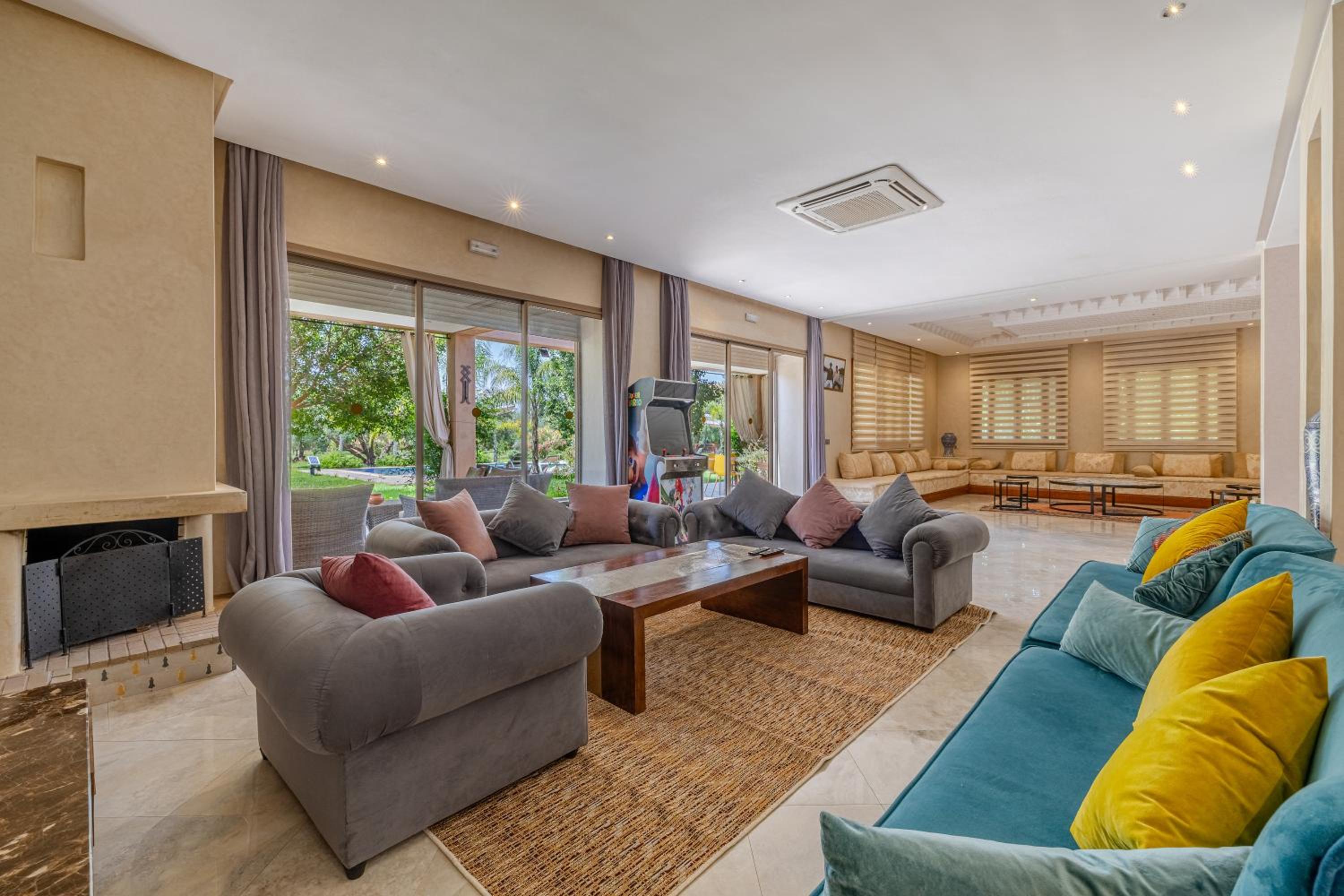 lounge