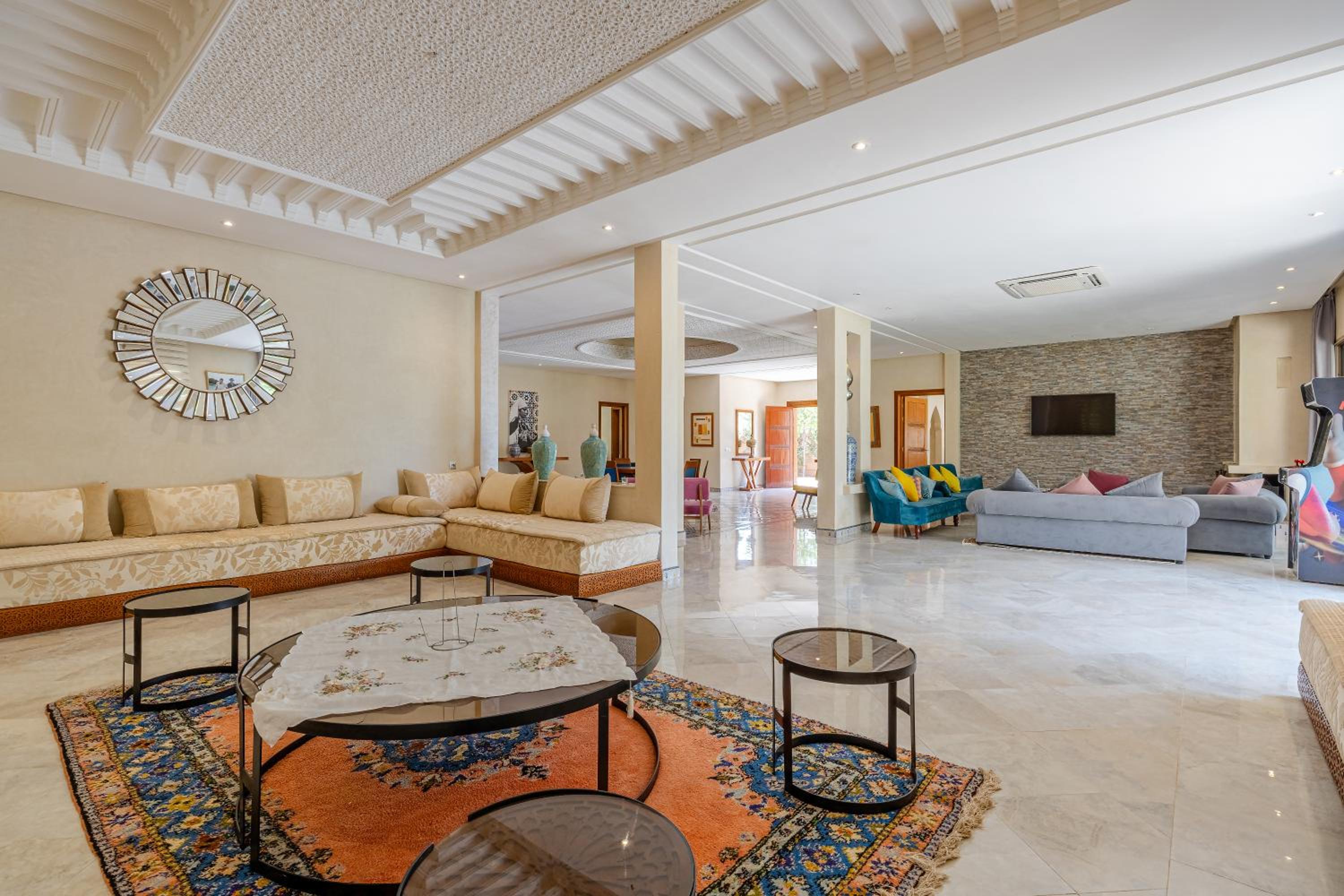 lounge