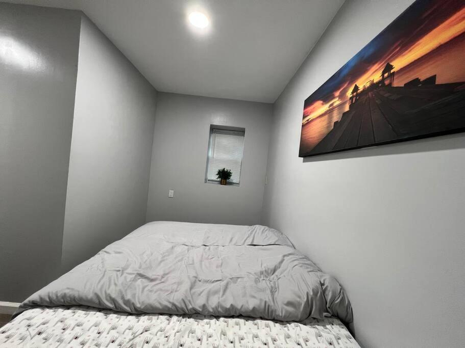 2Bedroom Apartment close to NYC/ EWR view 3