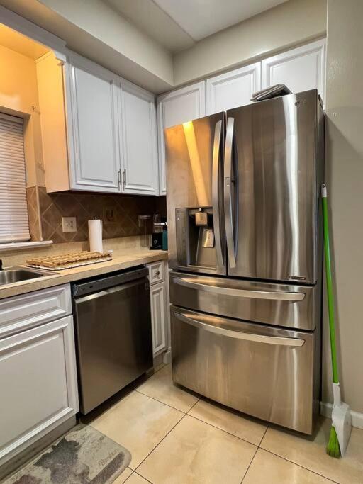 2Bedroom Apartment close to NYC/ EWR view 4