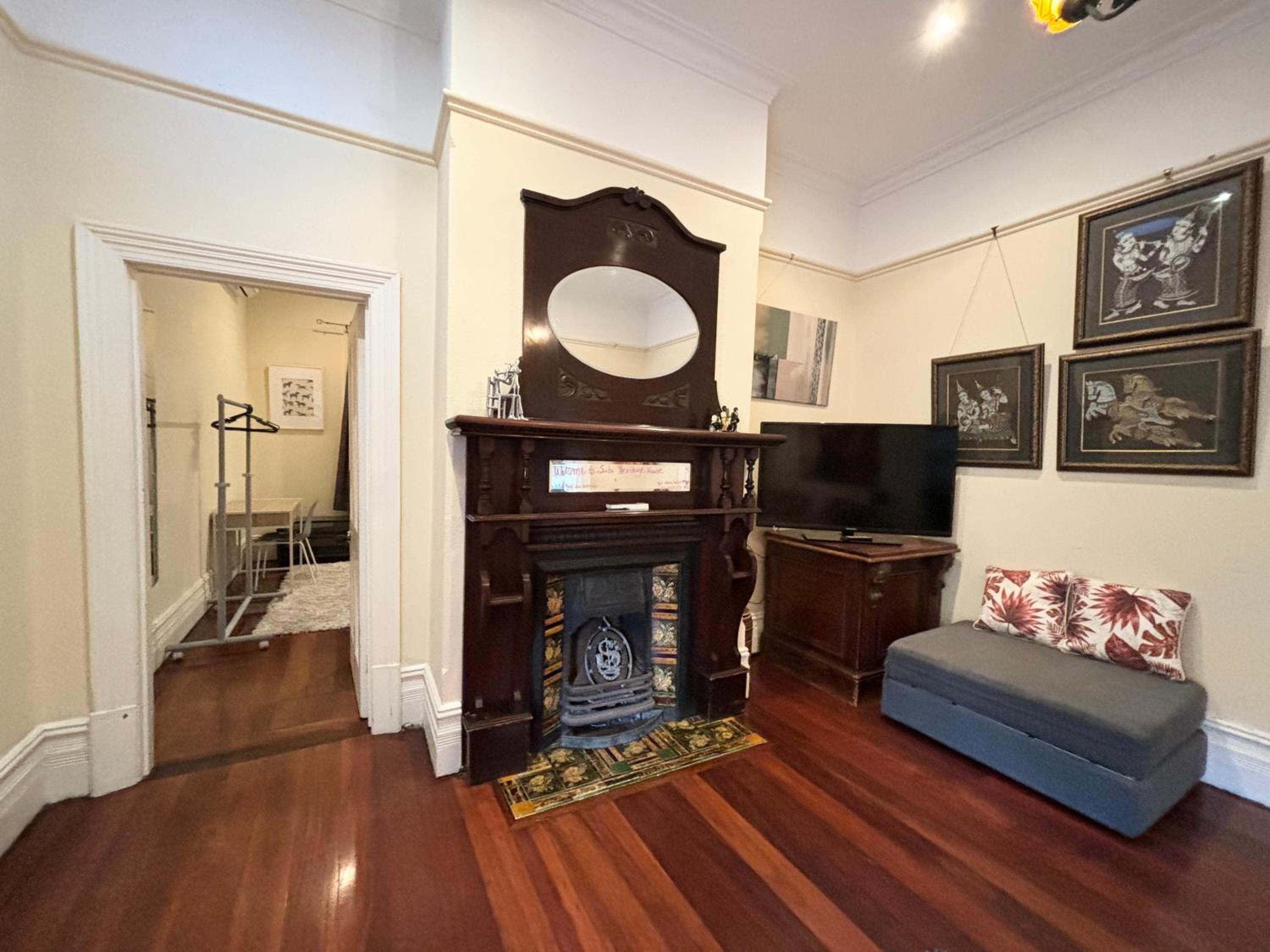 Subiaco 1Bd in Heritage Home Gem!