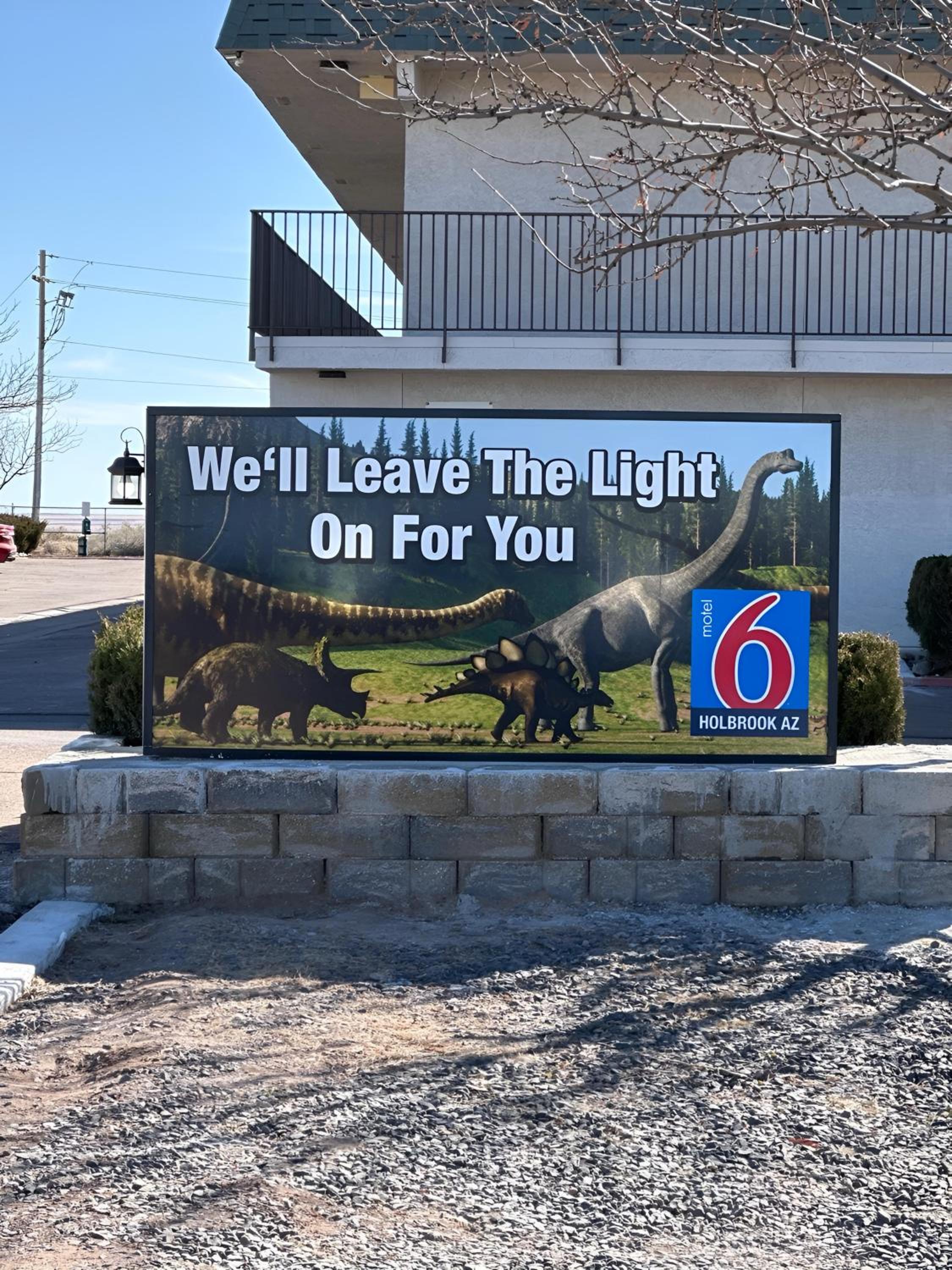 Holbrook Vacations - Motel 6-Holbrook, AZ - Property Image 2